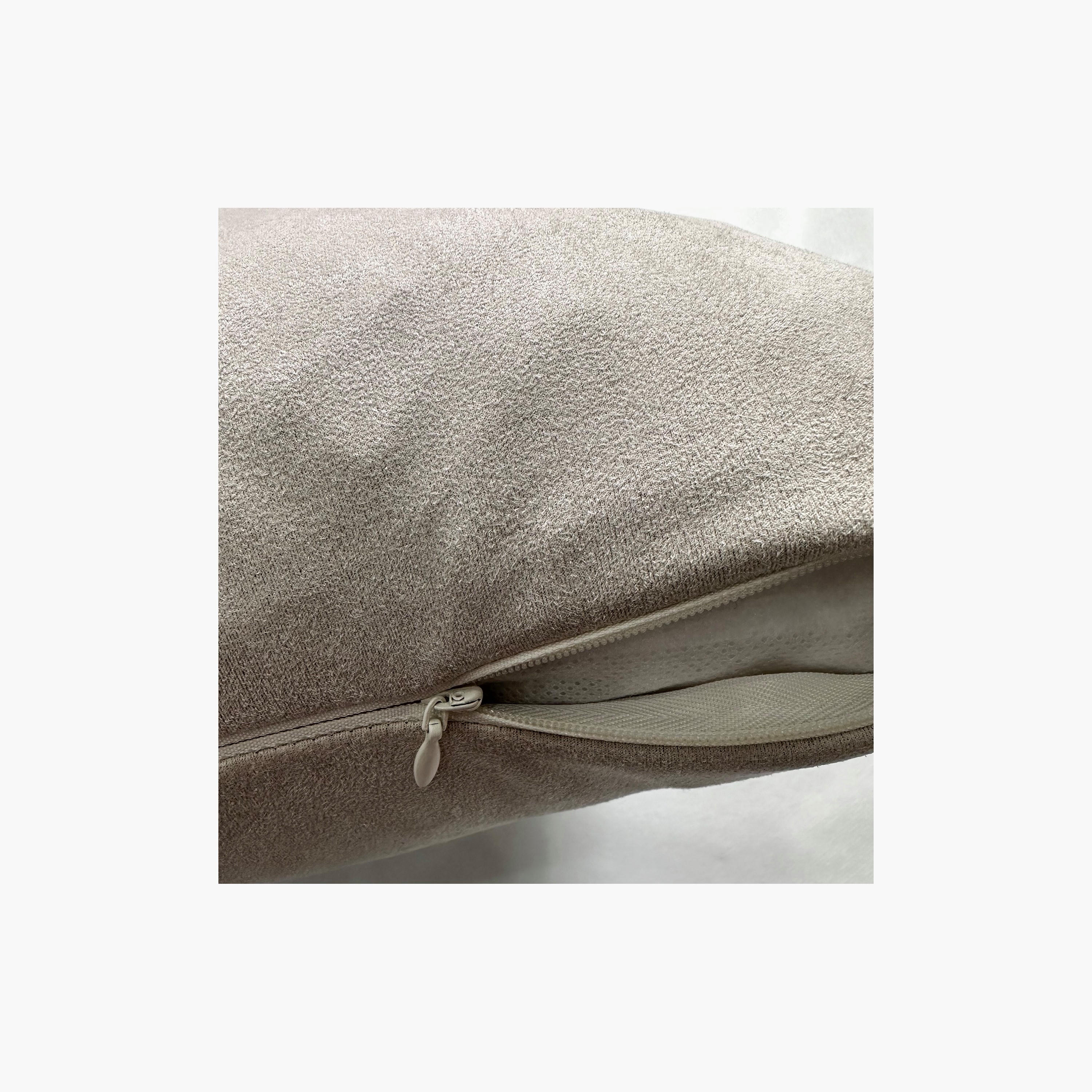 وسادة محشوة بحشوة صلبة - 45 × 45 سم-household-cushionsandthrows-filledcushions-decorativecushions-image-21