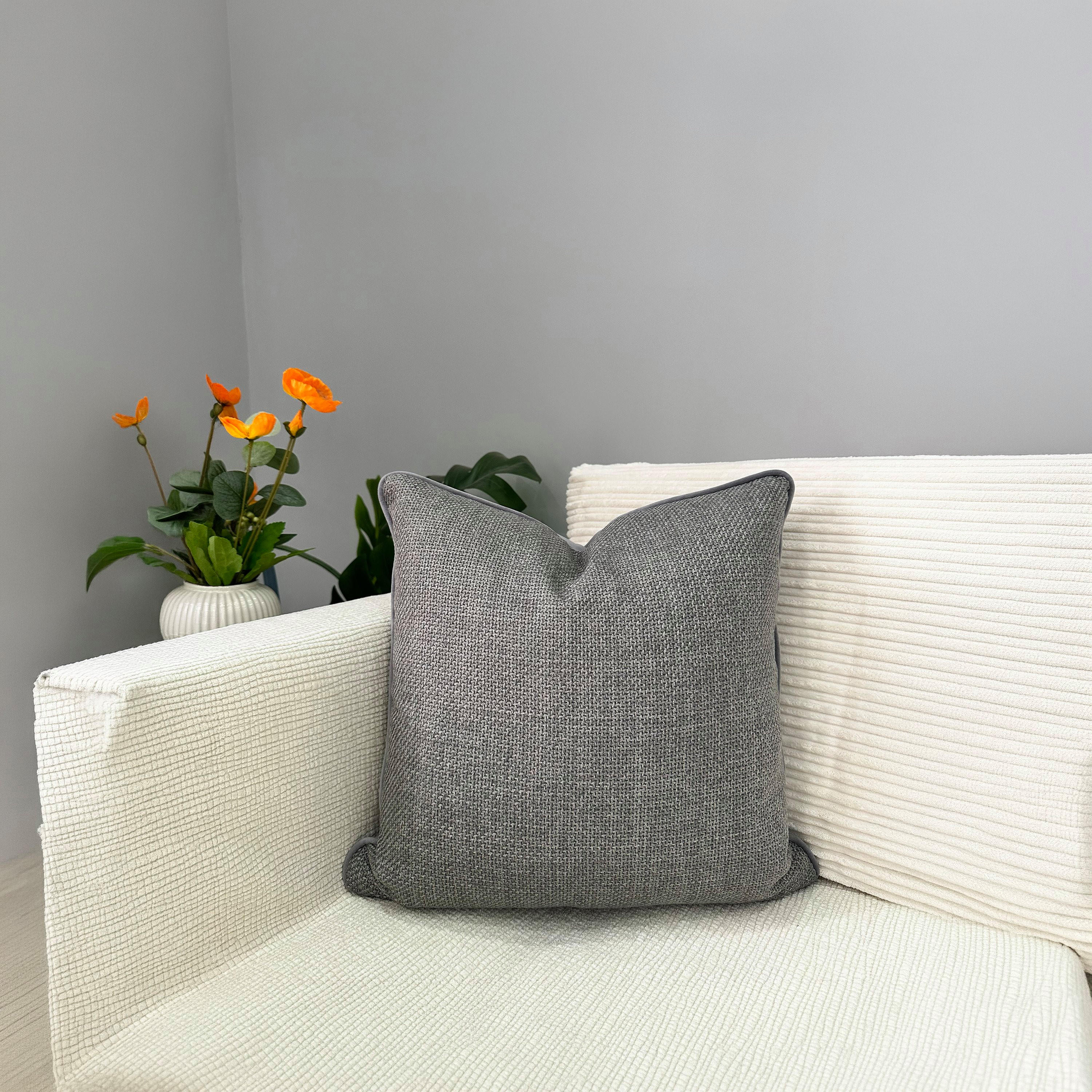 وسادة محشوة بحشوة صلبة - 45 × 45 سم-household-cushionsandthrows-filledcushions-decorativecushions-image-30
