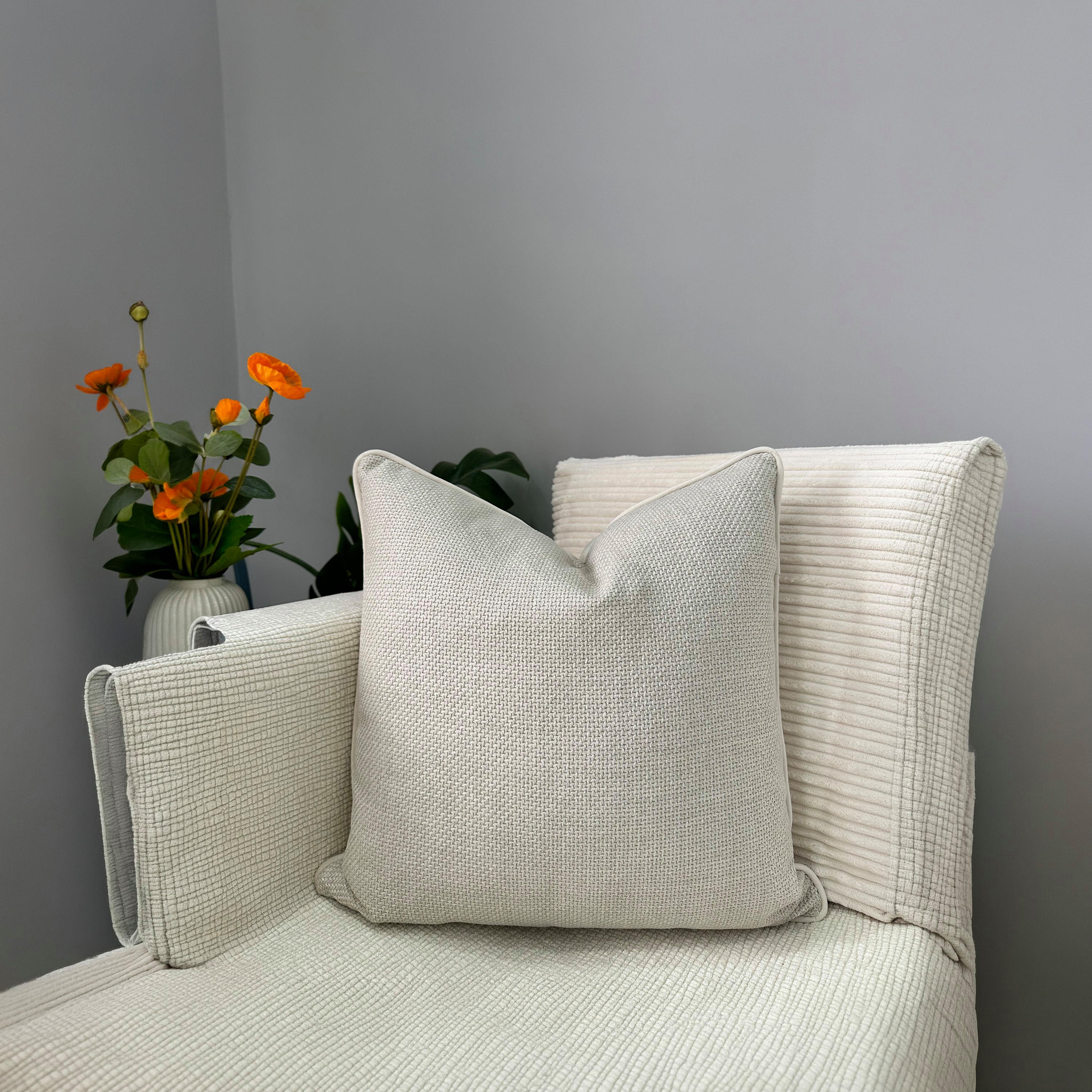 وسادة محشوة بحشوة صلبة - 45 × 45 سم-household-cushionsandthrows-filledcushions-decorativecushions-image-41