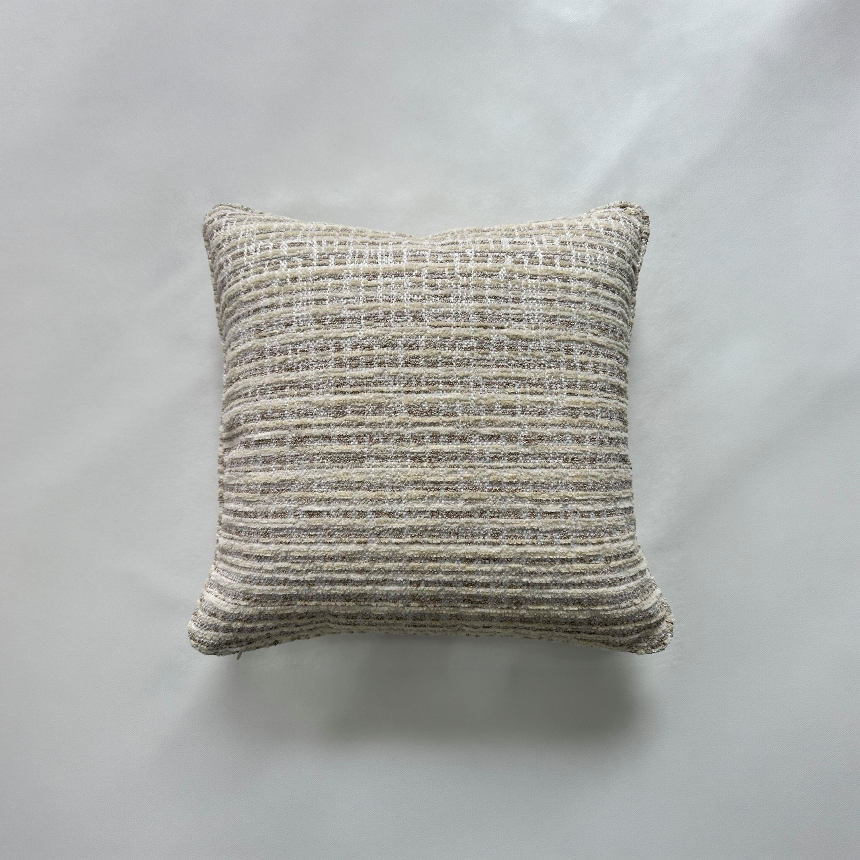 وسادة محشوة بحشوة صلبة - 45 × 45 سم-household-cushionsandthrows-filledcushions-decorativecushions-image-4