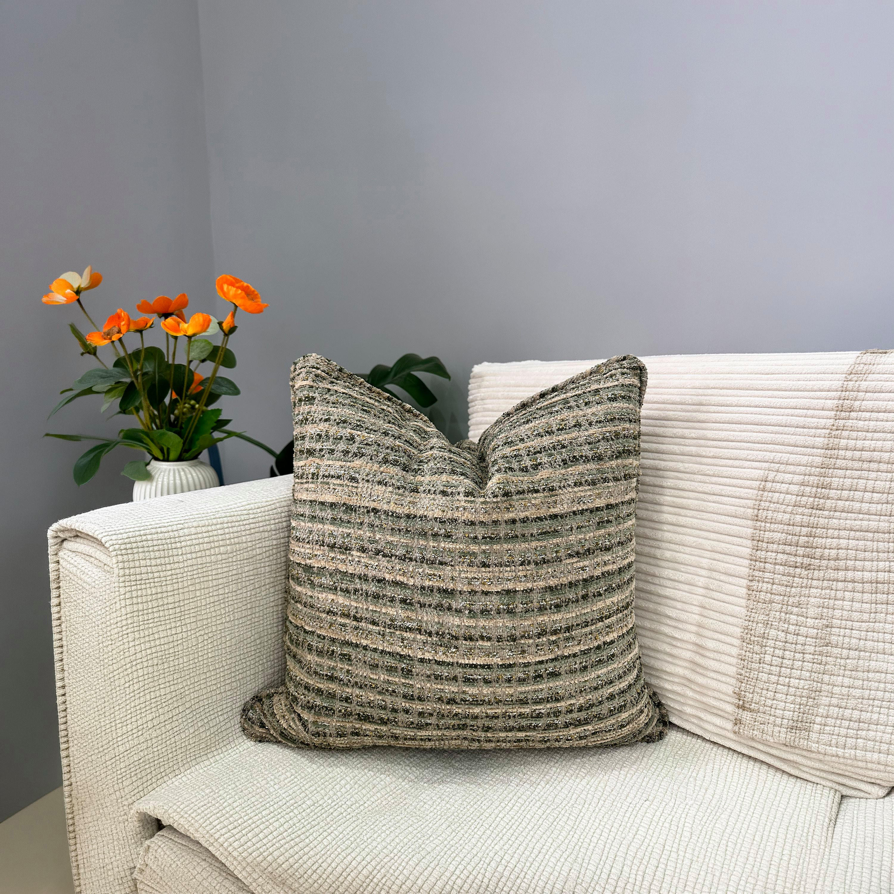 وسادة محشوة بحشوة صلبة - 45 × 45 سم-household-cushionsandthrows-filledcushions-decorativecushions-image-24