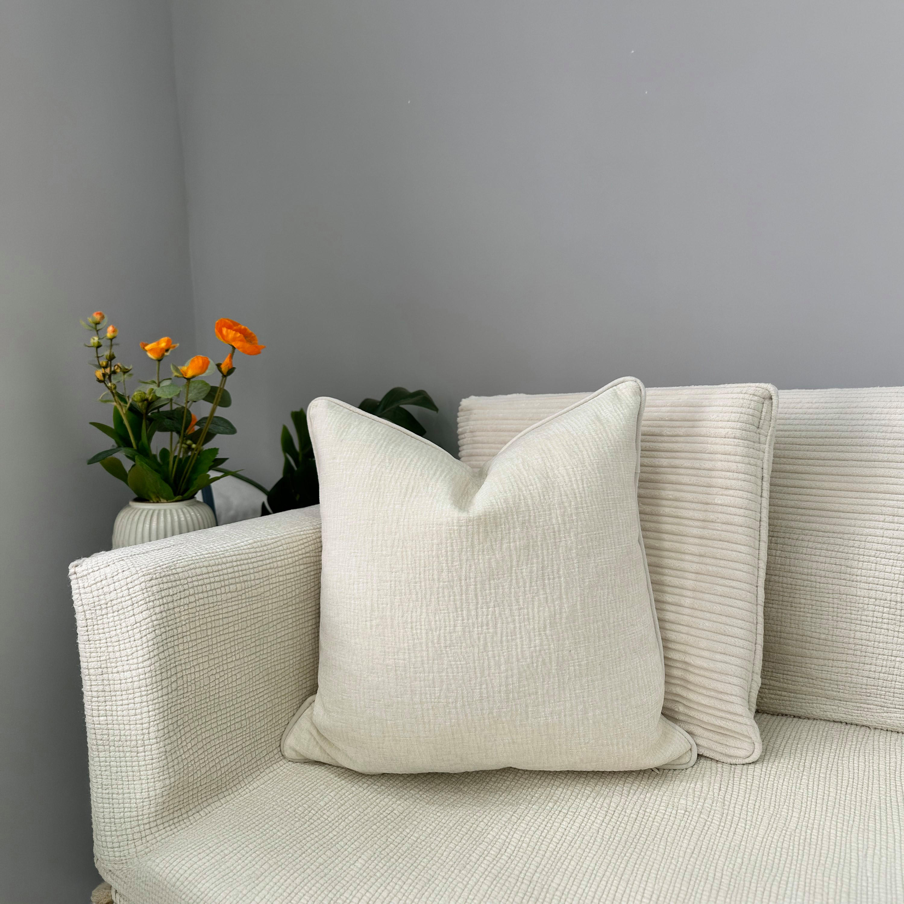وسادة محشوة بحشوة صلبة - 45 × 45 سم-household-cushionsandthrows-filledcushions-decorativecushions-image-41