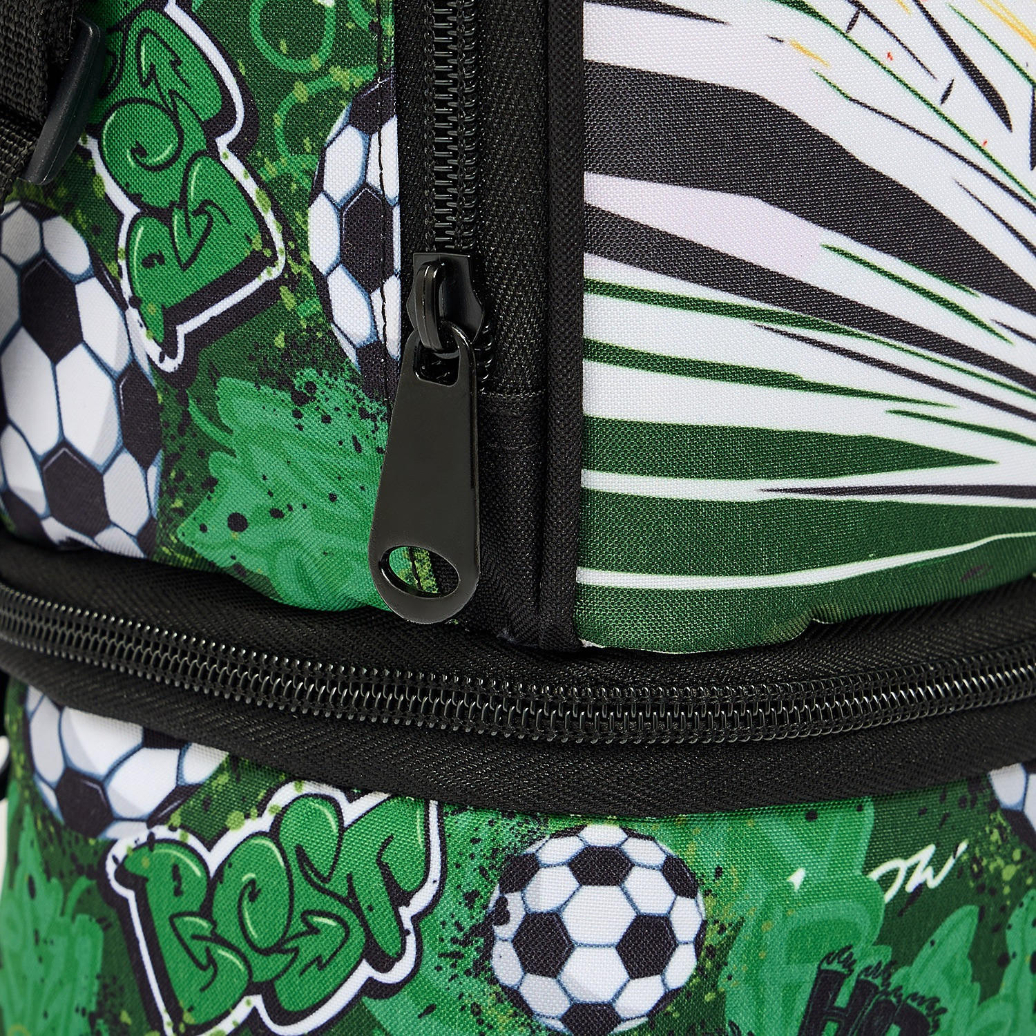 MustTeam Football Print Lunch Bag for Boys 5-8 Years with Adjustable Strap-school-lunchessentials-lunchbags-image-6