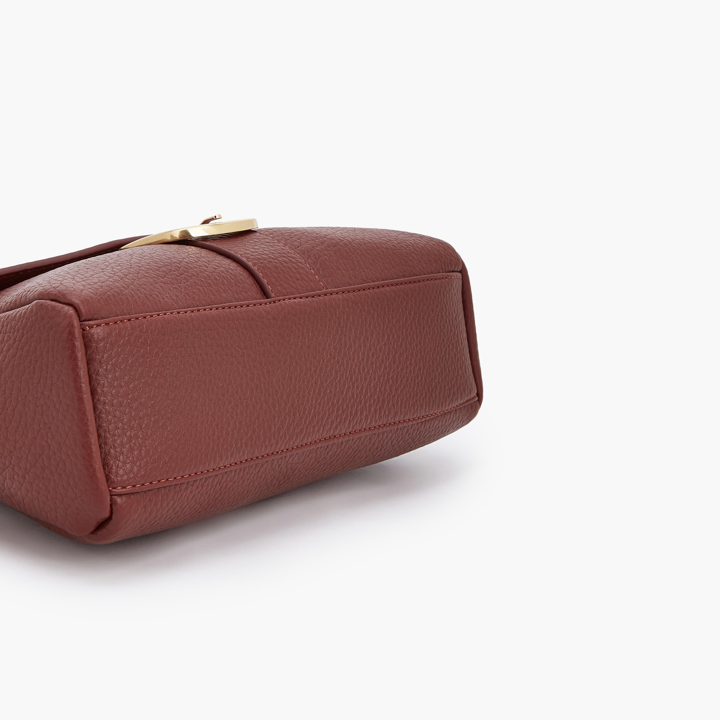 شنطة كروس بودي بارزة الملمس بزر إغلاق من سيلست-women-bagsandwallets-handbags-image-6