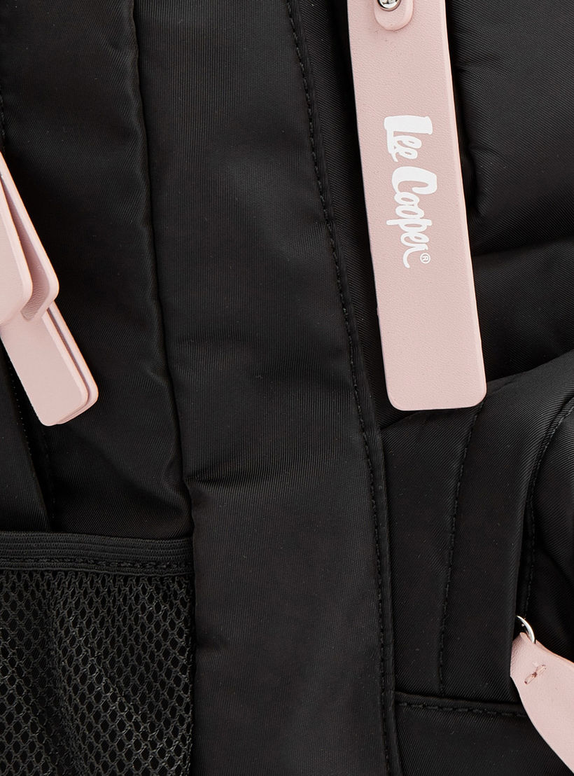 شنطة ظهر بجيب شبكي وطبعات شعار من لي كوبر-women-bagsandwallets-backpacks-image-4