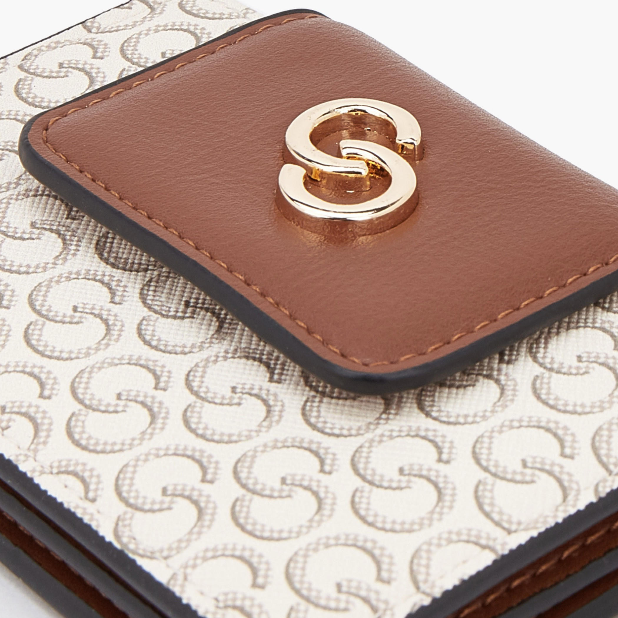 حاملة بطاقات بطبعة مونوجرام مع إغلاق بزر كبس من سيليست-women-bagsandwallets-wallets-image-5