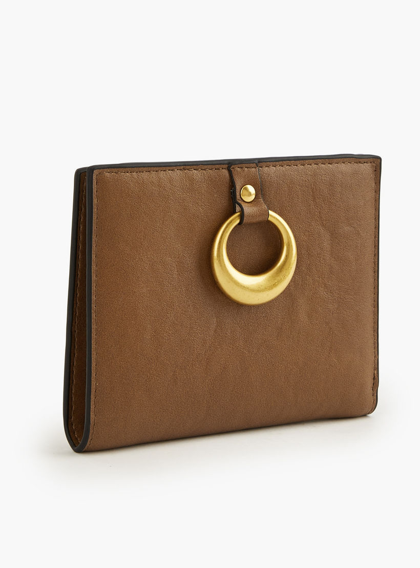 محفظة بطية ثنائية وحلية ميتاليك من سيليست-women-bagsandwallets-wallets-image-2