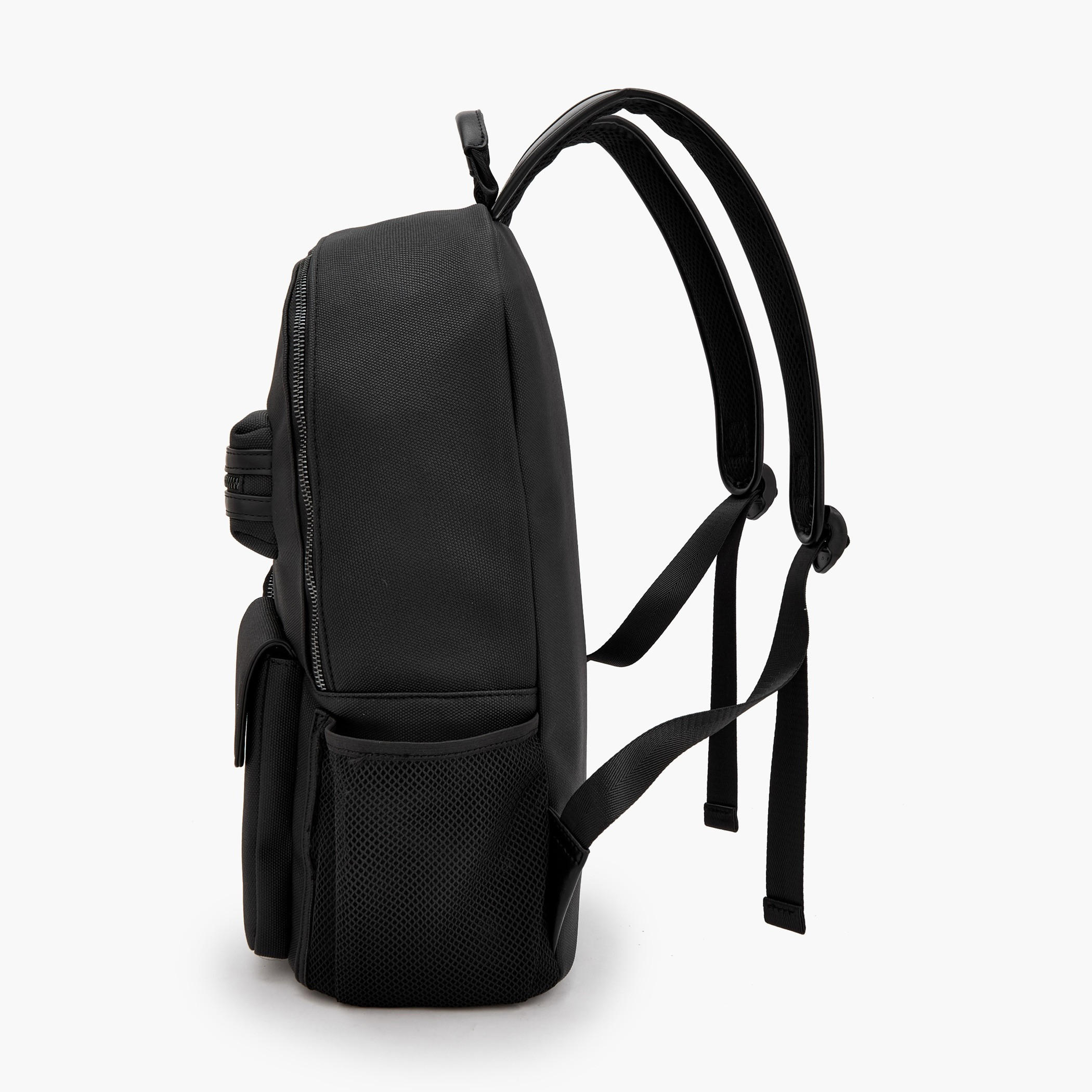 شنطة ظهر سادة بجيب أمامي من ميسي-women-bagsandwallets-backpacks-image-5