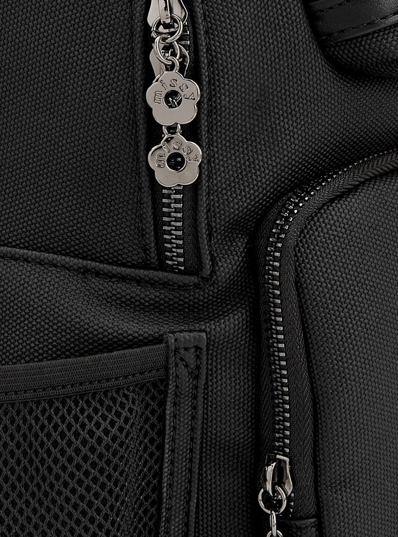 شنطة ظهر سادة بجيب أمامي من ميسي-women-bagsandwallets-backpacks-image-3