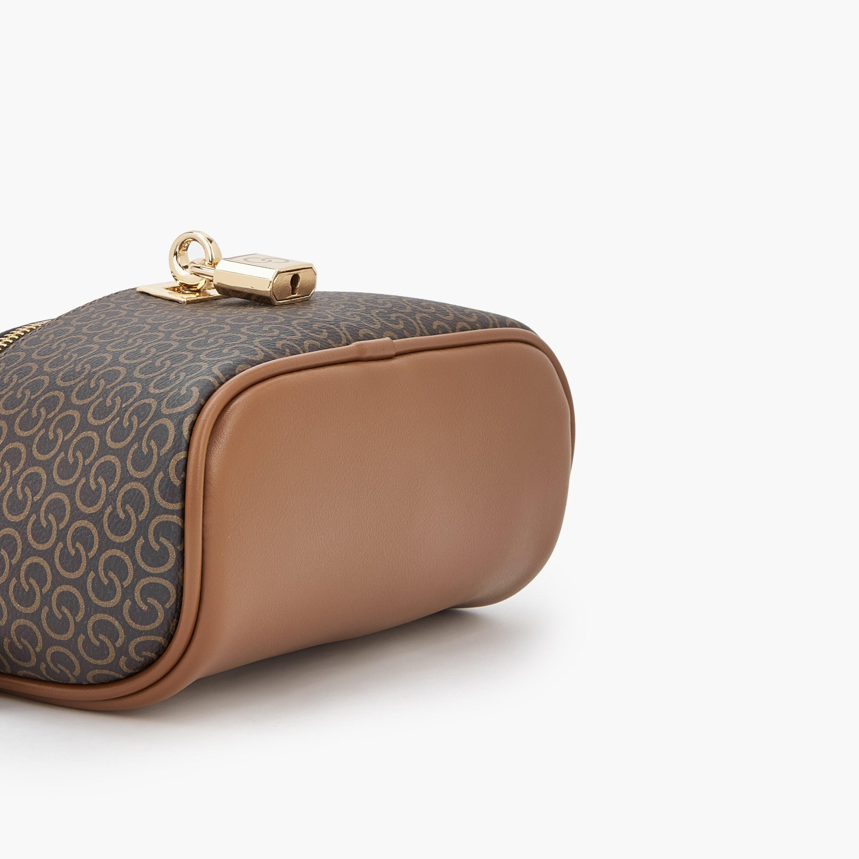 شنطة كروس بودي بطبعة مونوجرام وحزام قابل للفصل من سيليست-women-bagsandwallets-handbags-image-6