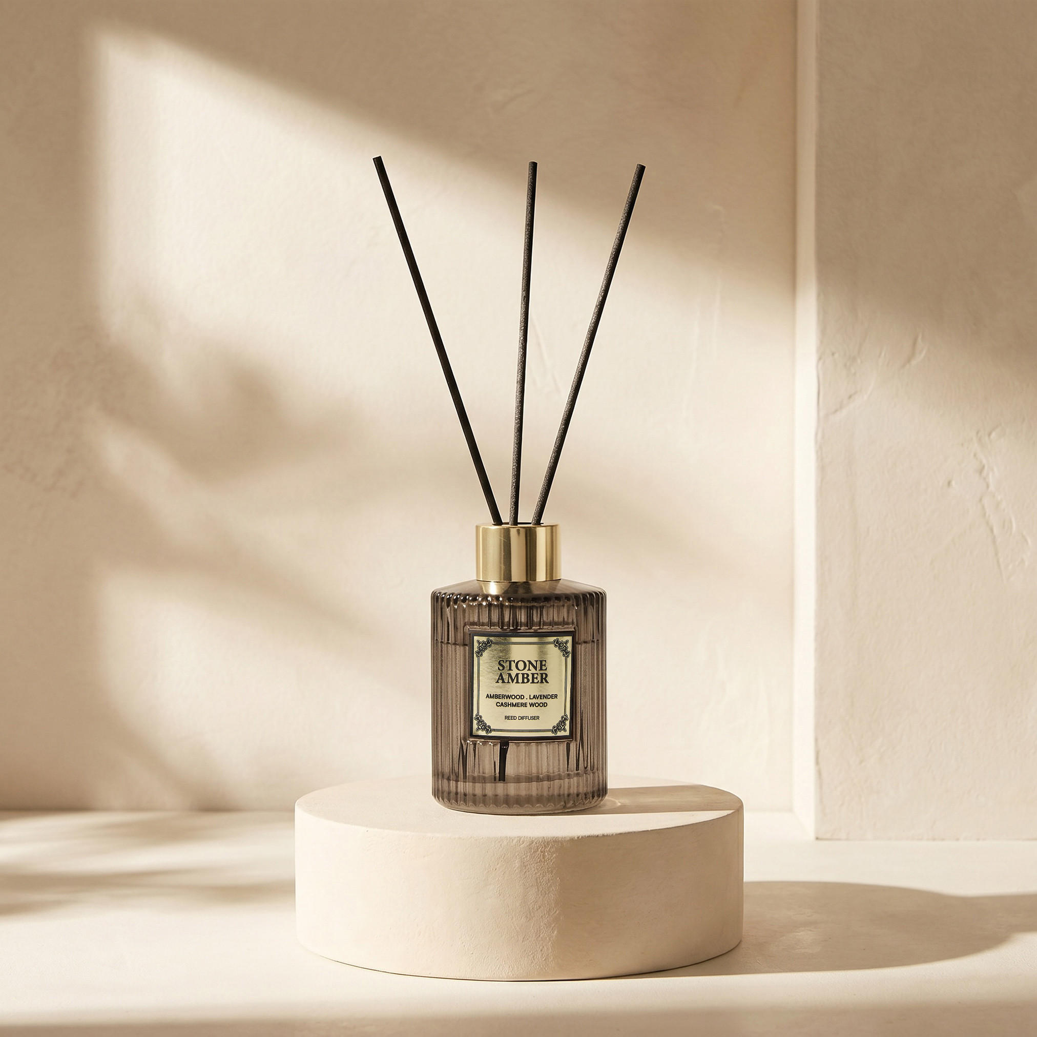 موزع عطور بالأعواد ستون أمبر من أتيليه - 100 مل-household-homefragrance-reeddiffusers-image-1