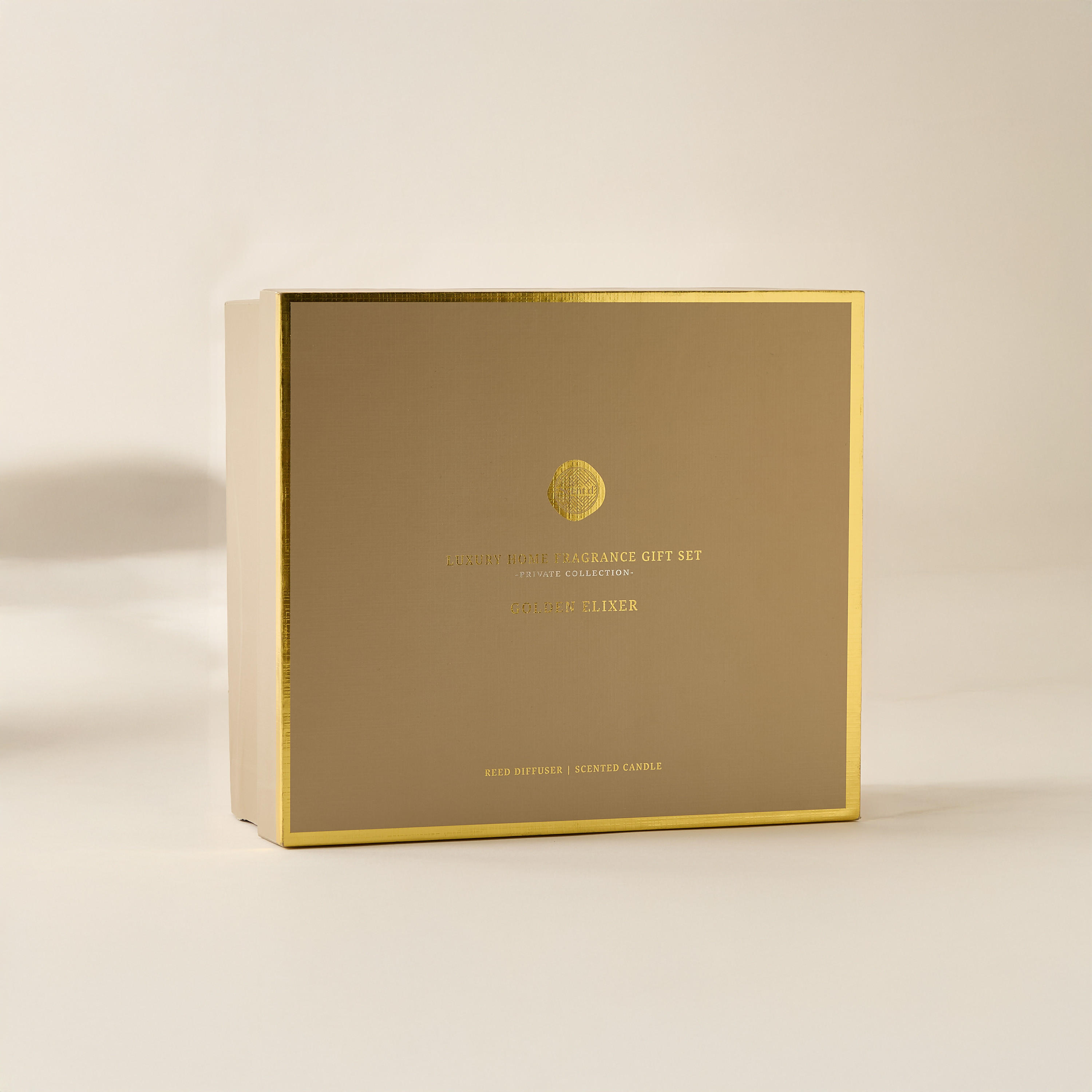 طقم هدايا موزع عطر وشمعة برطمان من سينت دي لندن، جولدن إليكسر-household-homefragrance-fragrancegiftset-image-8