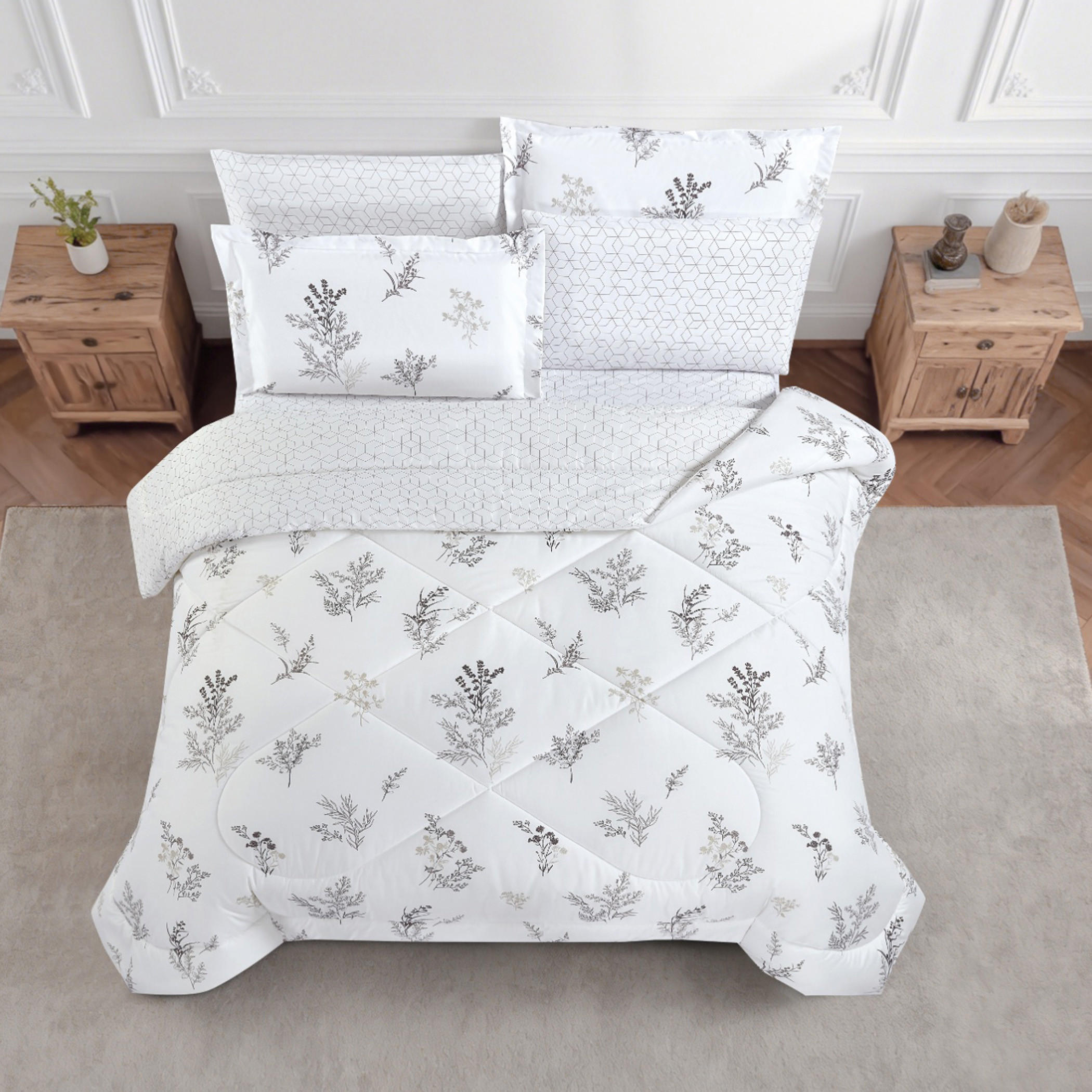 طقم لحاف بطبعة زهور-household-bedding-comfortersandbedspreads-comforters-image-51