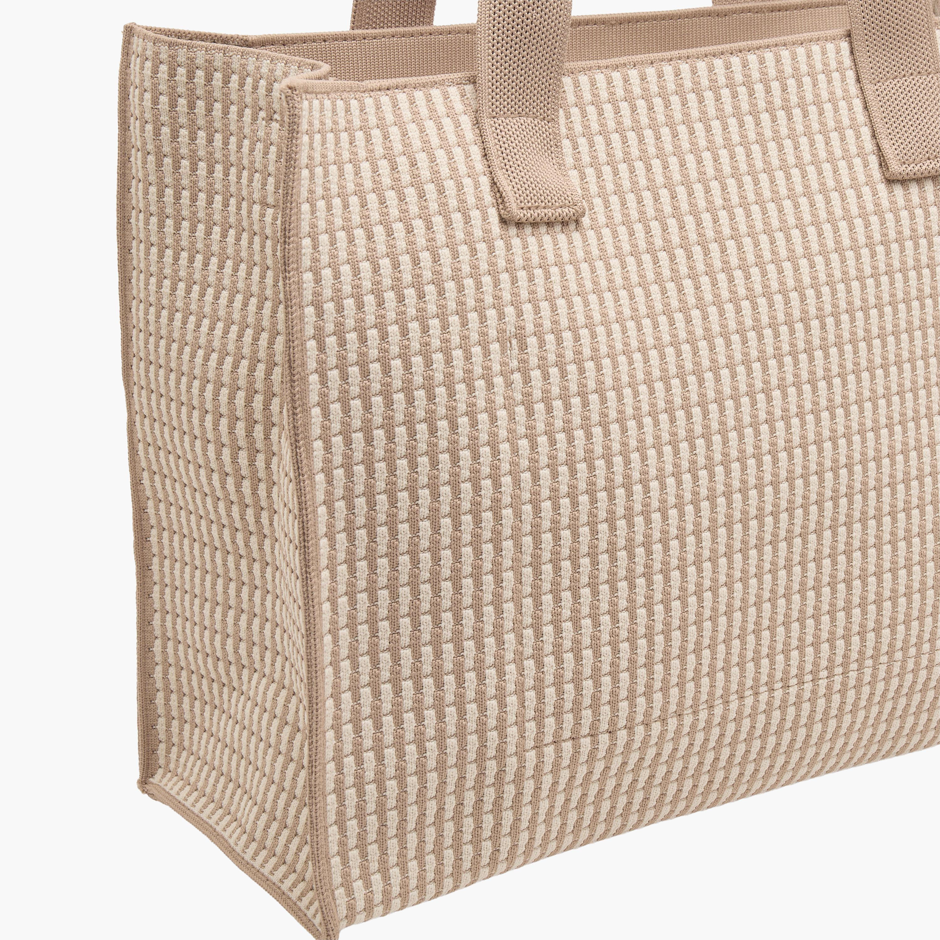 شنطة توت بارزة الملمس بدلاية من ميستوتس-women-bagsandwallets-handbags-image-5