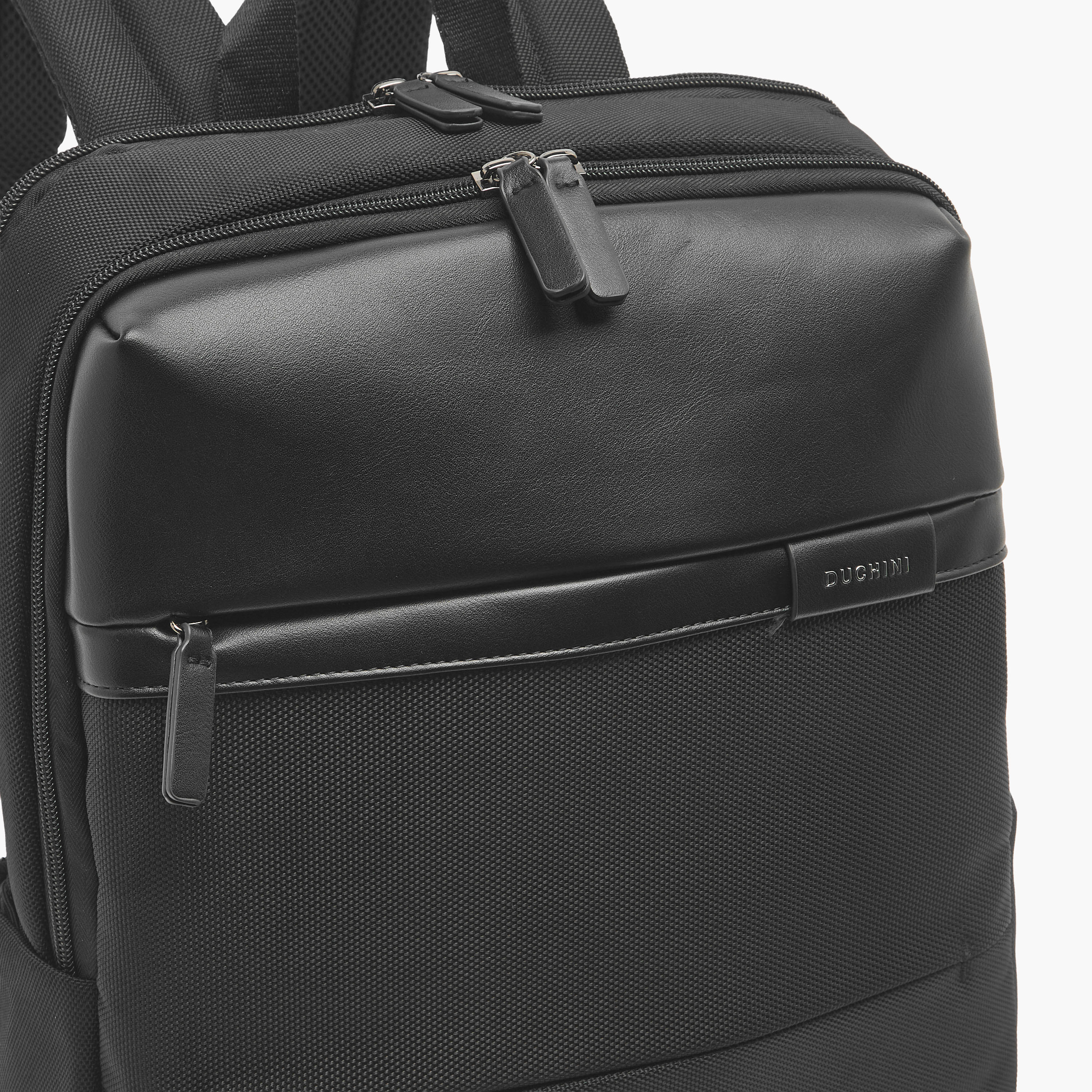 شنطة ظهر للرجال بأحزمة مبطنة من دوتشيني-men-bags-image-4