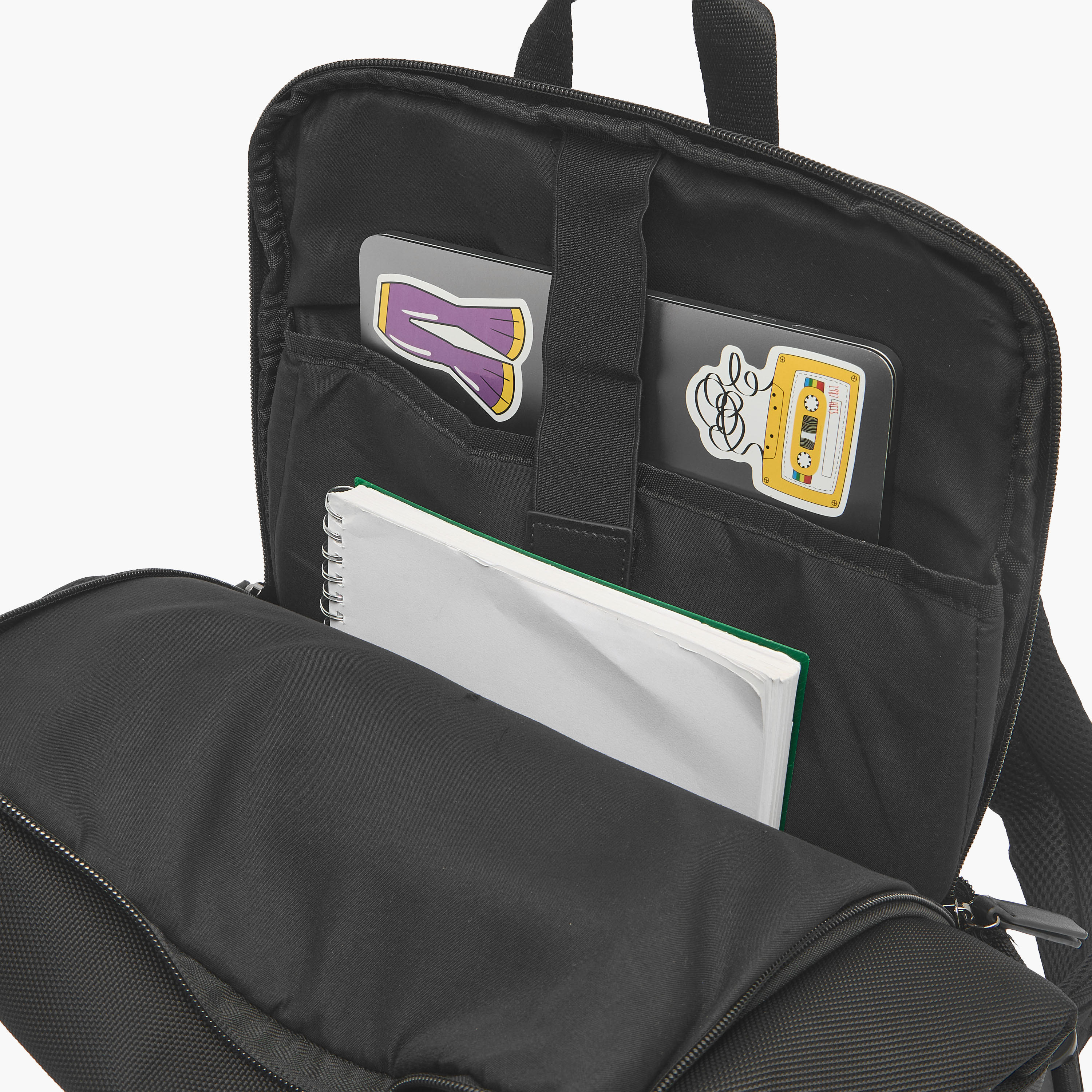 شنطة ظهر للرجال بأحزمة مبطنة من دوتشيني-men-bags-image-7