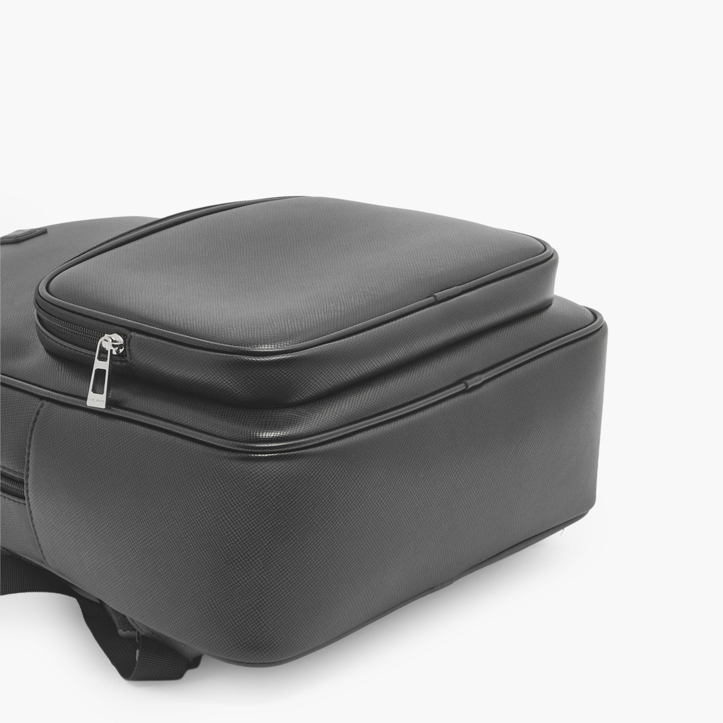 شنطة ظهر للرجال بحزام كتف مبطن من دوتشيني-men-bags-image-6