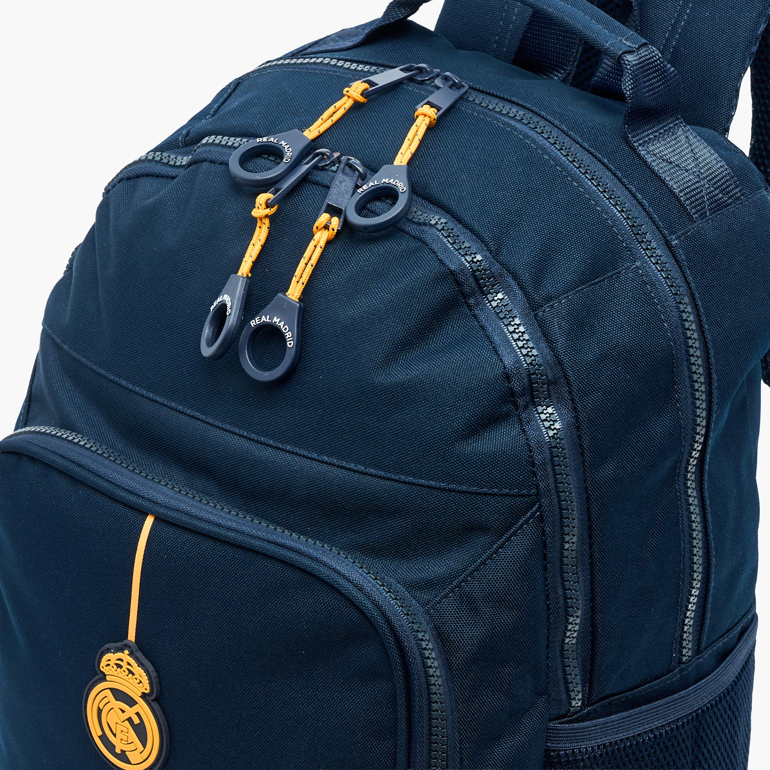 شنطة ظهر للأولاد 8-13 سنة مع أحزمة كتف قابلة للتعديل وطبعات شعار ريال مدريد - 17 بوصة-school-bagsandbackpacks-backpacks-image-4