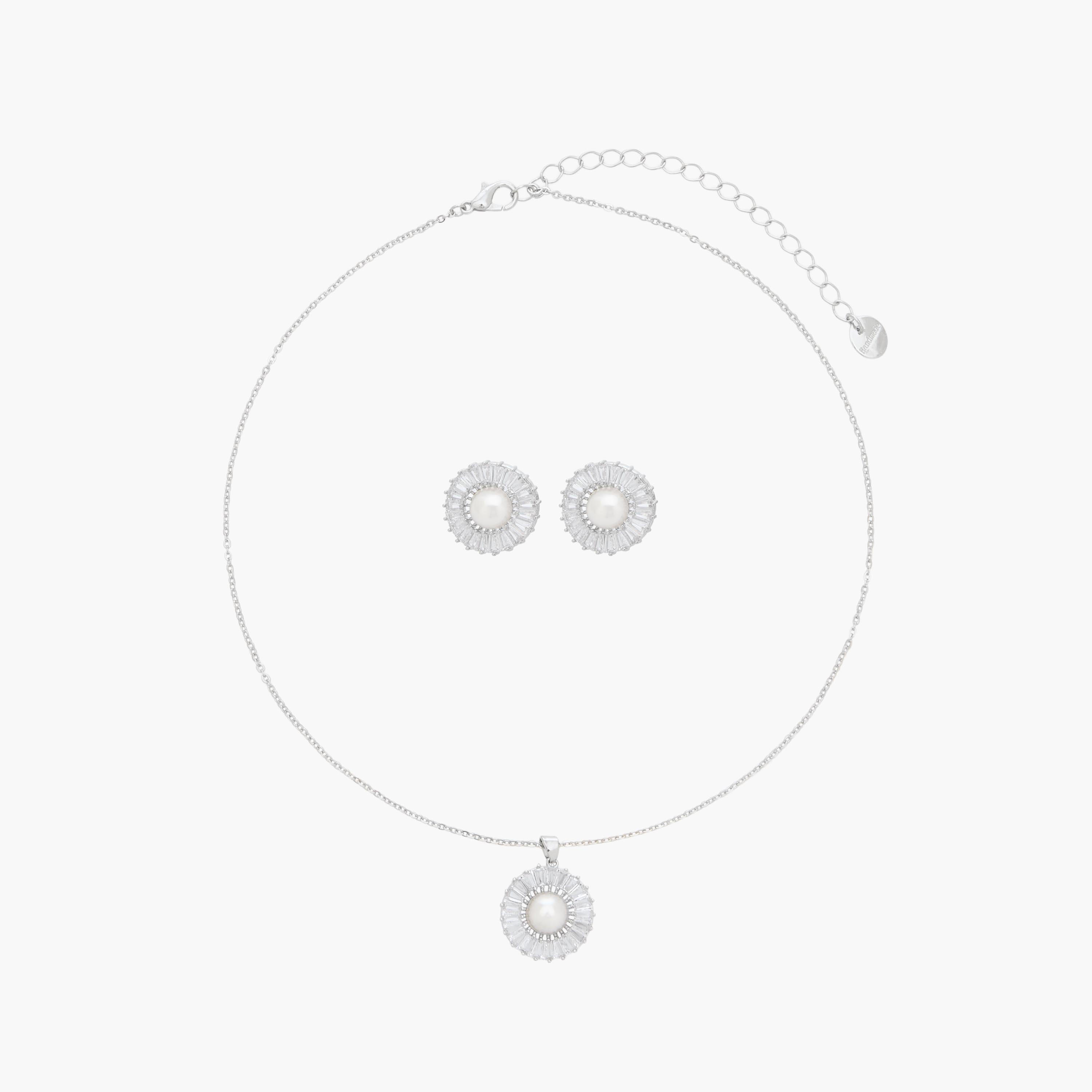 عقد وحلق بتزيينات مكعبات زيركون - طقم من قطعتين-women-watchesandjewellery-jewellery-jewellerysets-image-1