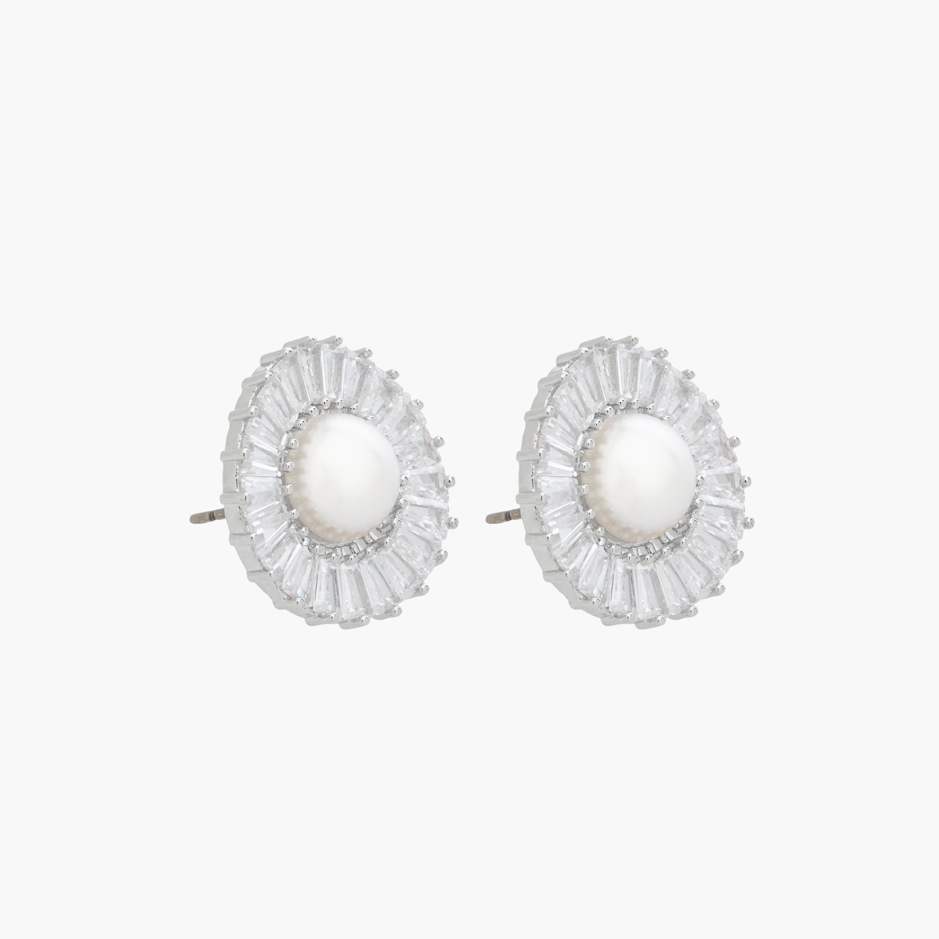 عقد وحلق بتزيينات مكعبات زيركون - طقم من قطعتين-women-watchesandjewellery-jewellery-jewellerysets-image-4