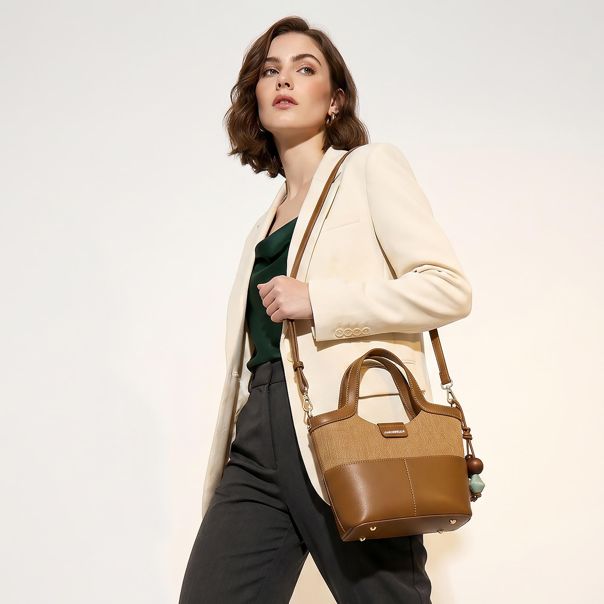 شنطة توت بارزة الملمس مع محفظة من كريسبيلا-women-bagsandwallets-handbags-image-2