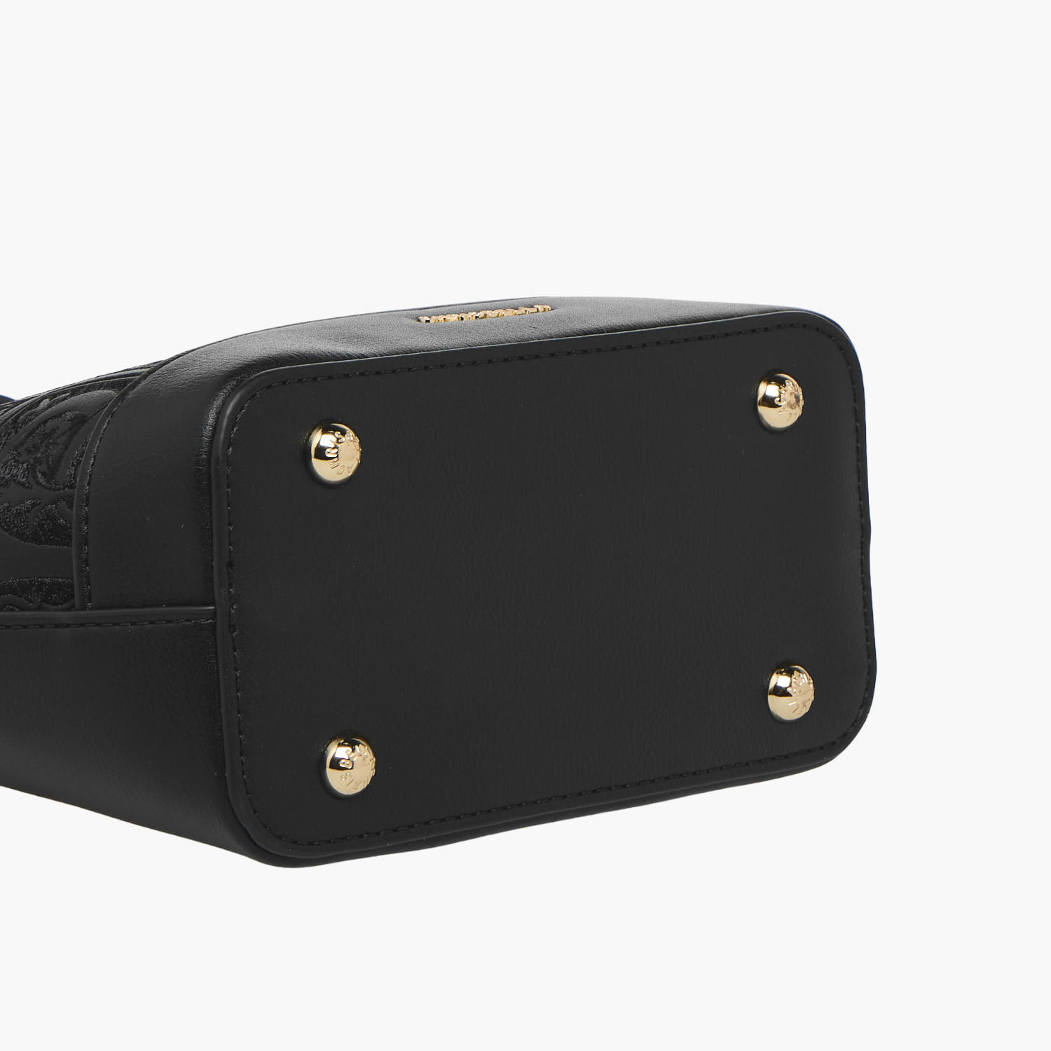 شنطة توتي مطرزة بسحاب إغلاق من كريسبيلا-women-bagsandwallets-handbags-image-7