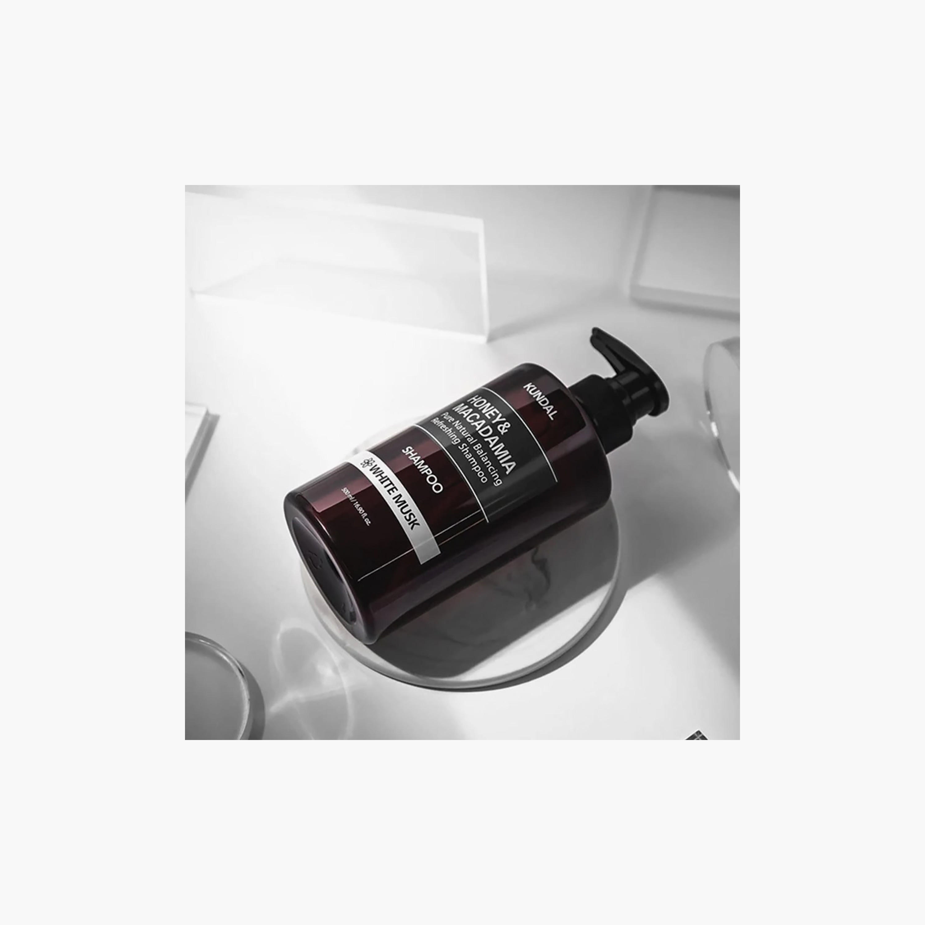 شامبو كوندال الطبيعي بالعسل والمكاديميا والمسك الأبيض 500 مل-beautyandpersonalcare-hair-haircare-shampoos-image-5