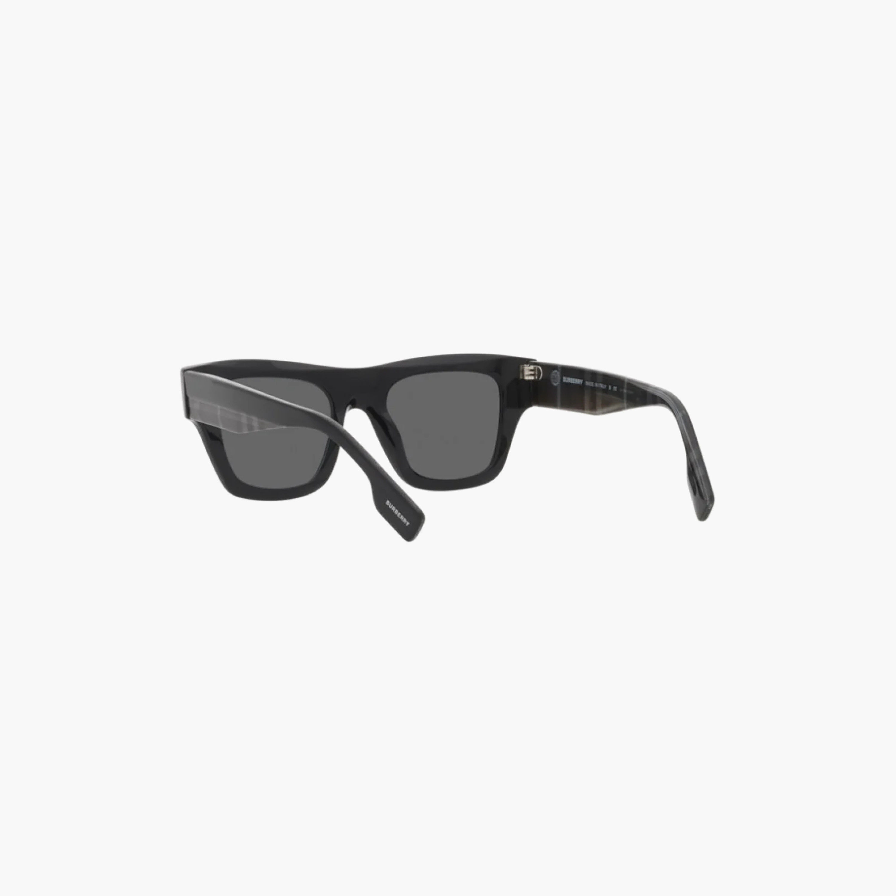 نظارات شمسية رجالية من بربري، طراز وايفارير، رمادية اللون | 4360-men-sunglasses-image-5