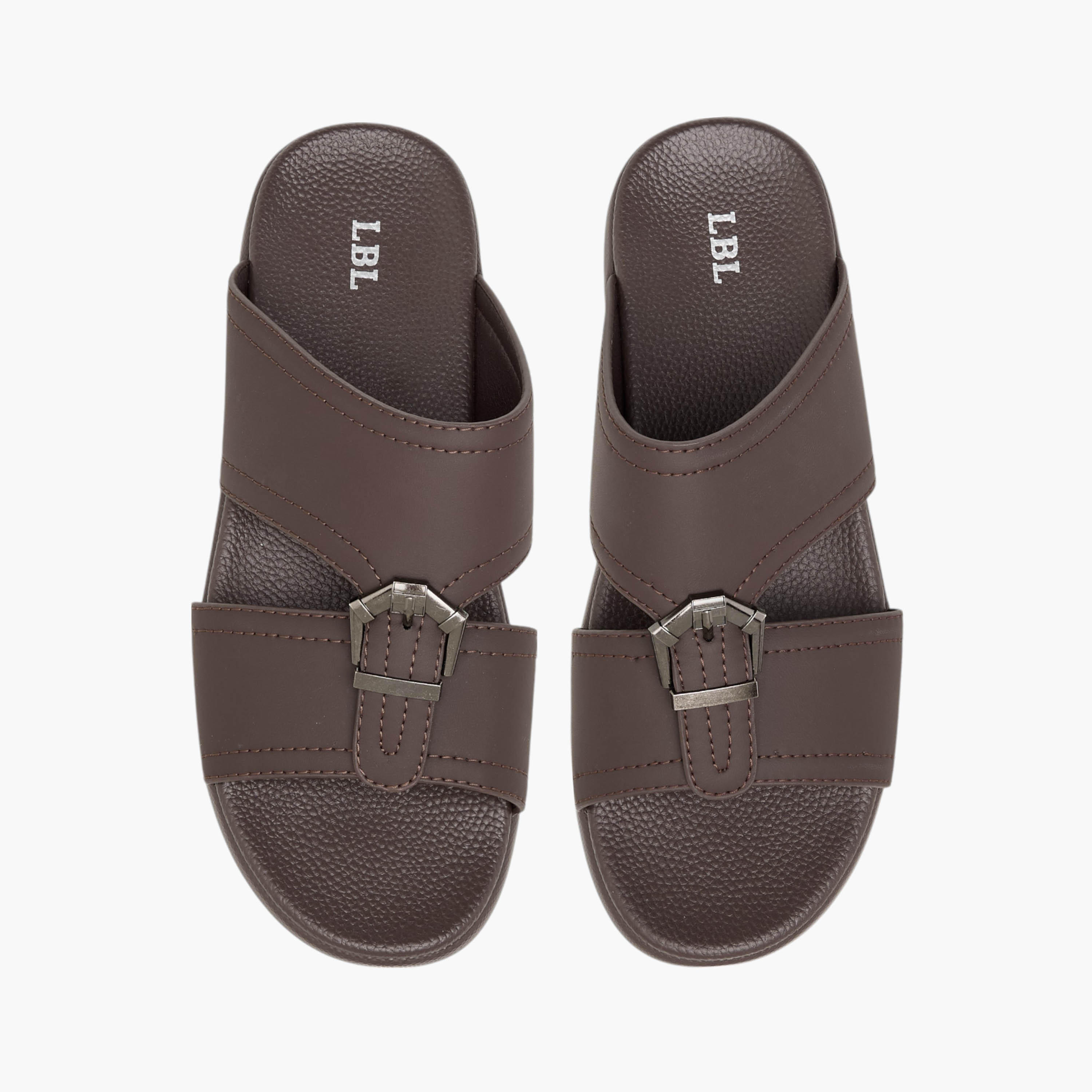 صندل مريح سهل الارتداء بإبزيم من إل بي إل من شو إكسبريس-men-shoes-sandals-image-1