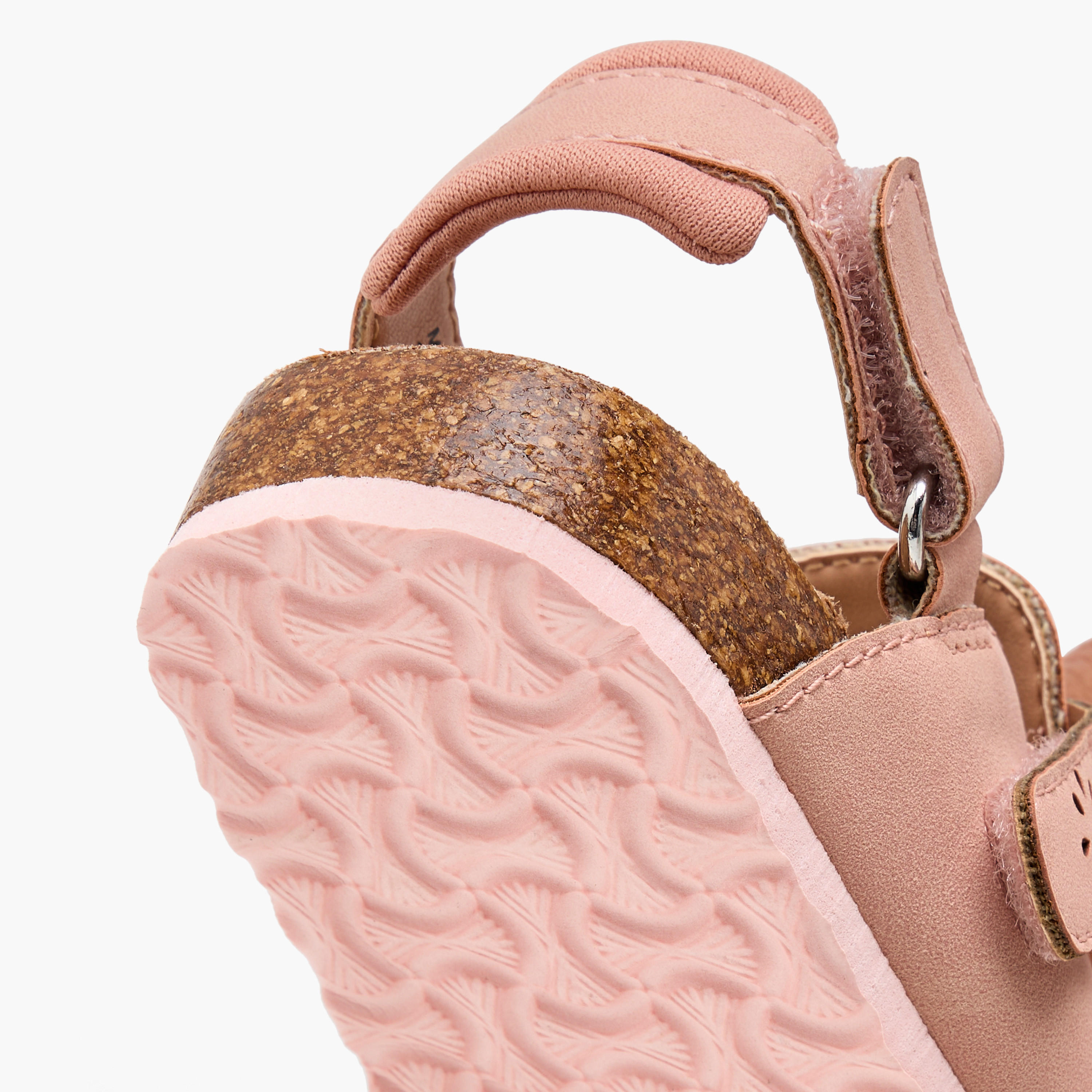 صندل بشريط إغلاق لاصق وتفاصيل مفرغة من جونيورز-girls-shoes-sandals-image-5