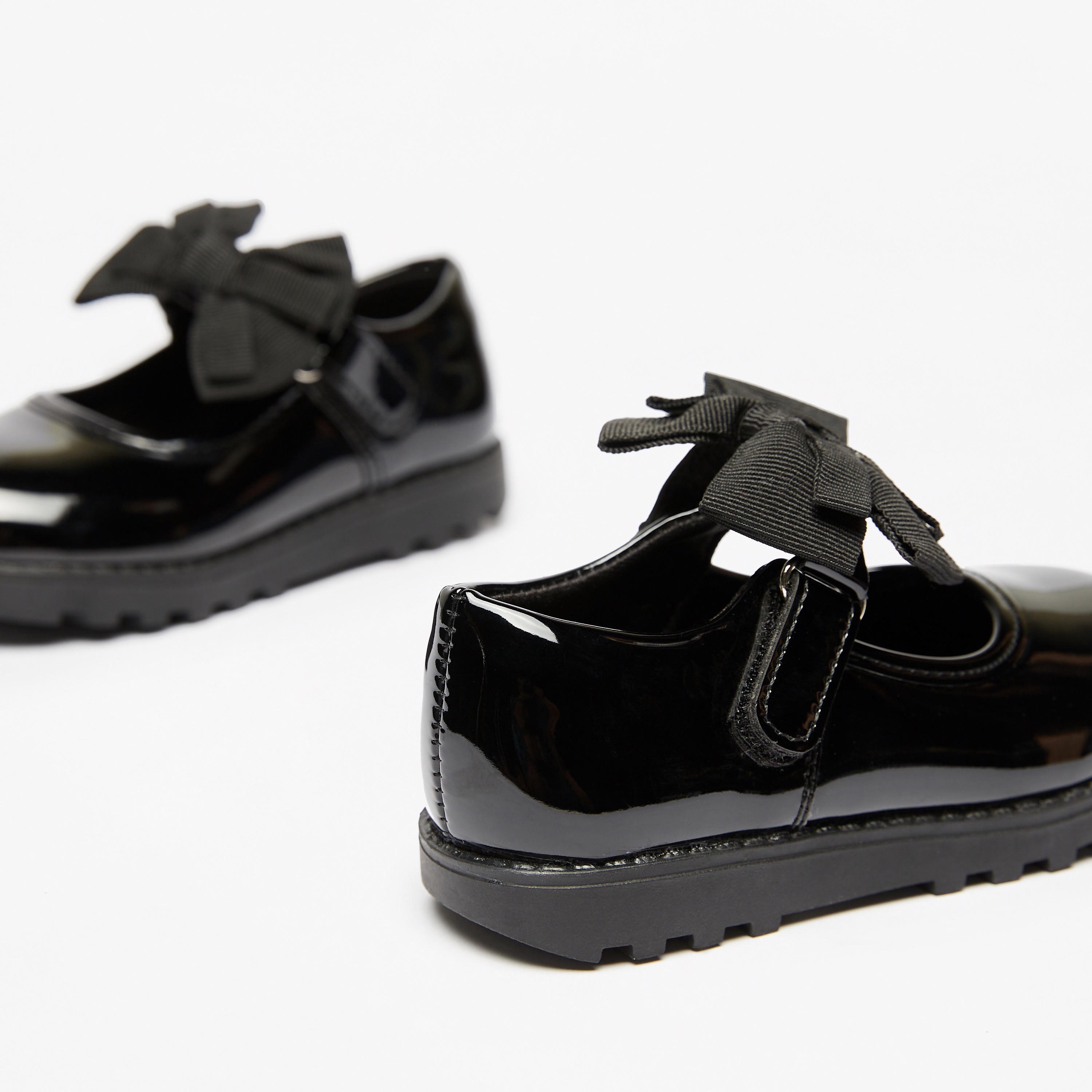 Juniors Solid Mary Jane Shoes with Bow Accent-girls-shoes-schoolshoes-image-3