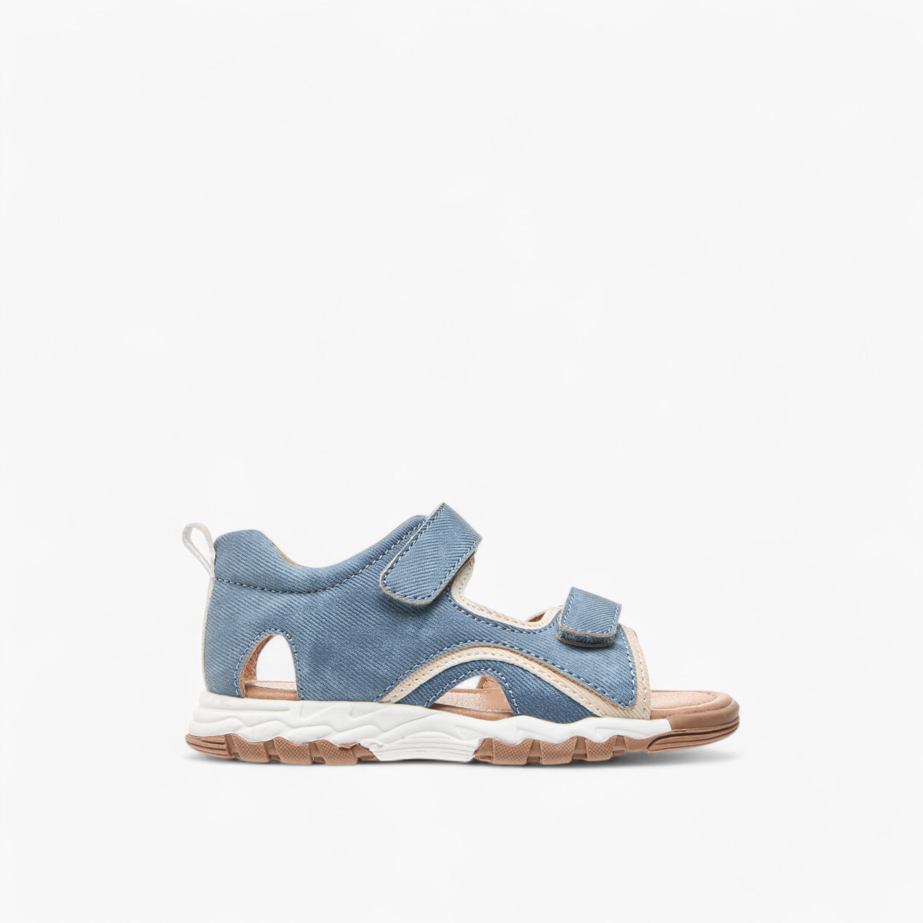حذاء خفيف بتفاصيل ستيتش بشريط إغلاق لاصق من جونيورز-boys-shoes-sandals-image-2