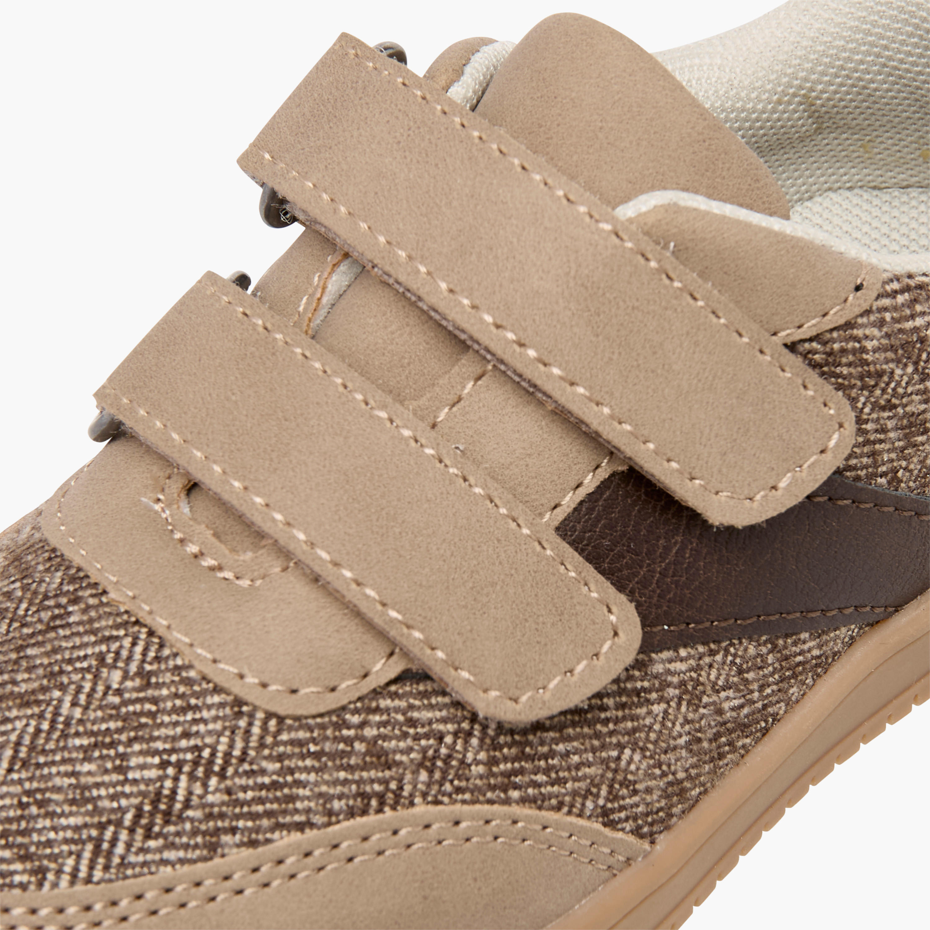 Juniors Panelled Sneakers with Hook and Loop Closure-boys-shoes-sneakers-image-4