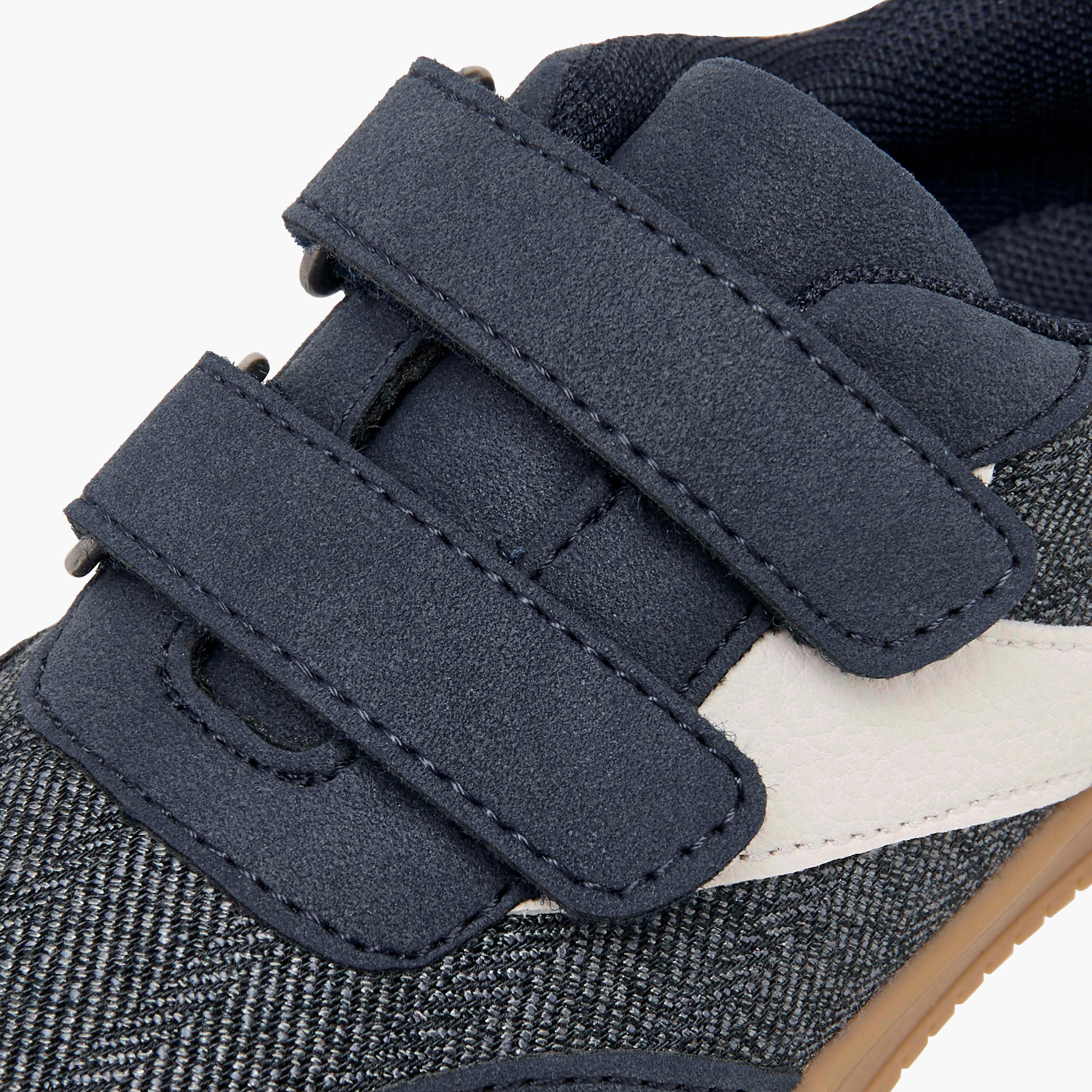 Juniors Panelled Sneakers with Hook and Loop Closure-boys-shoes-sneakers-image-4