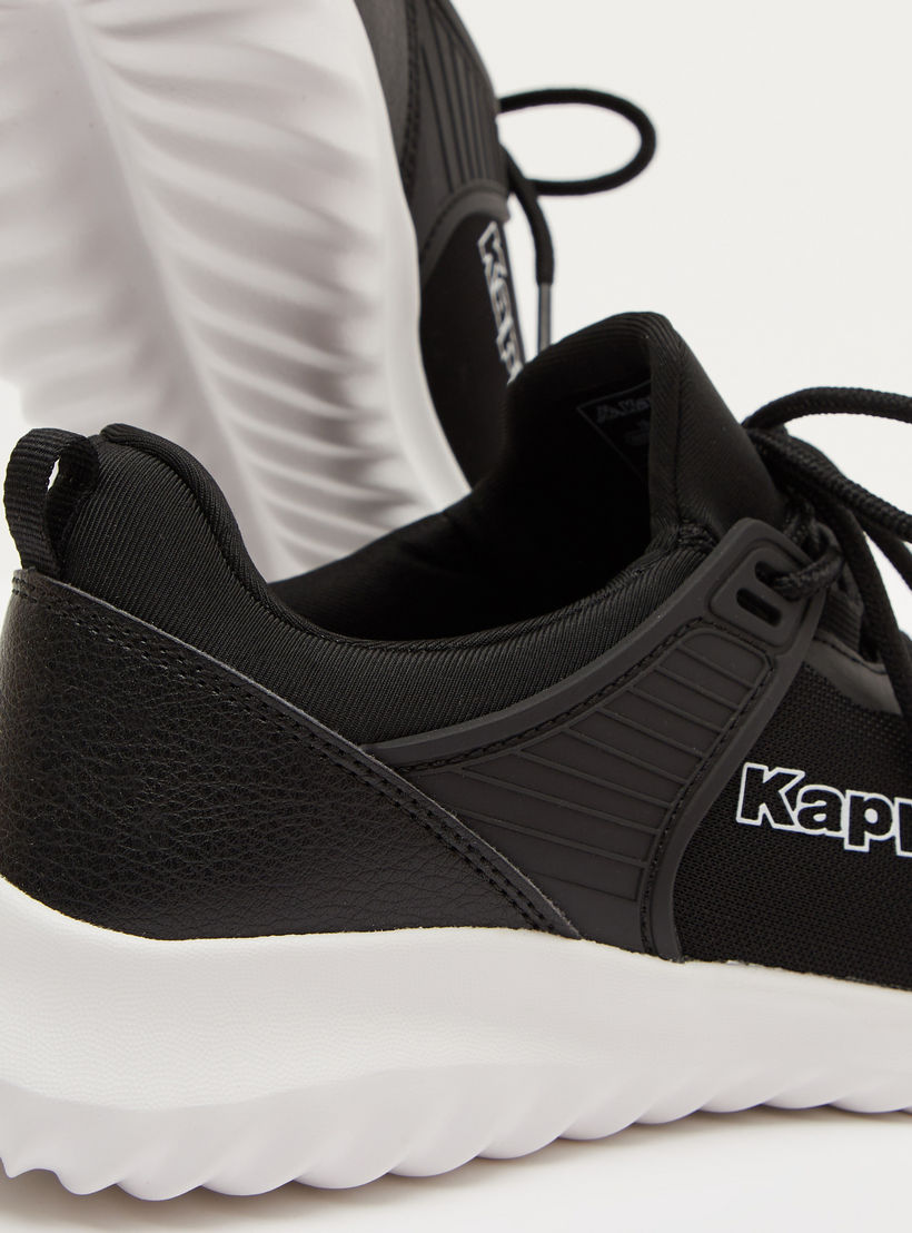 حذاء رياضي مبطّن برباط إغلاق للنساء من كابا-women-shoes-sneakers-image-4