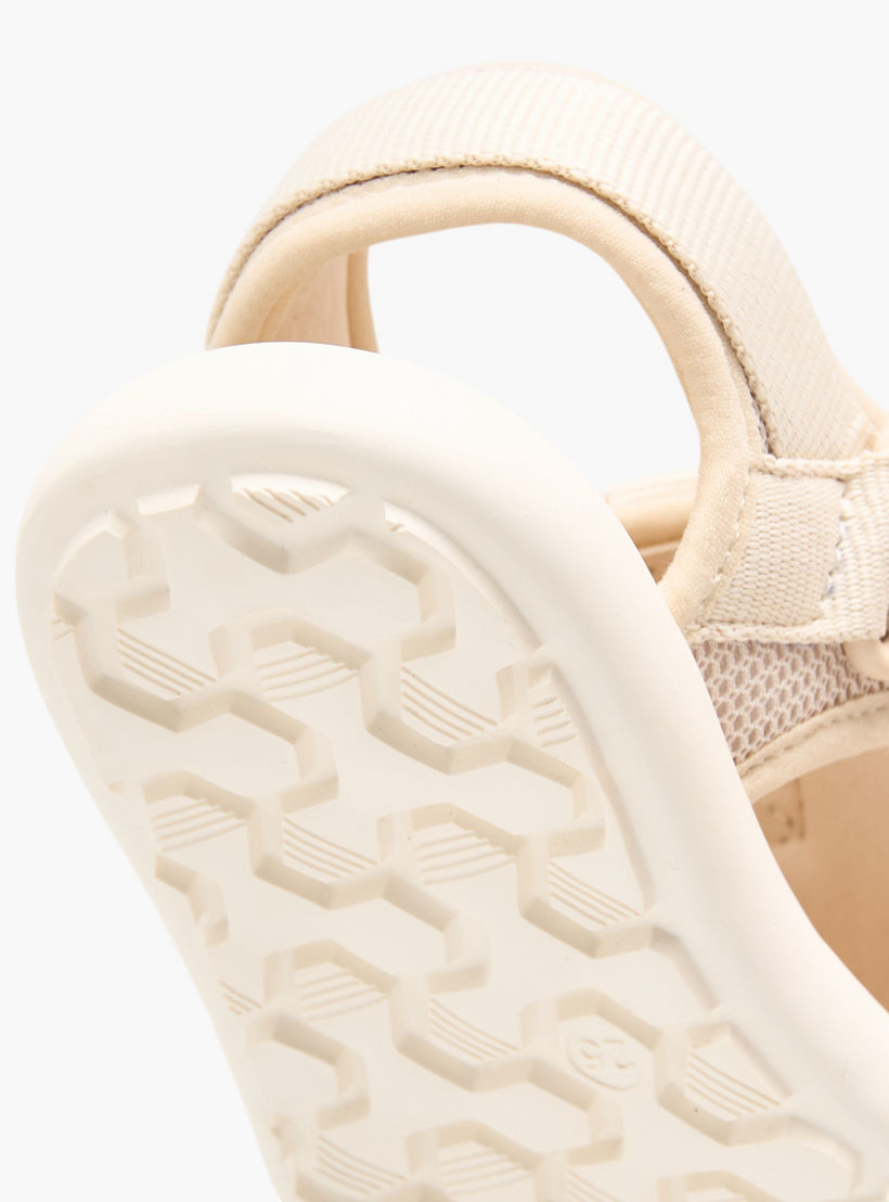 صندل مسطح بارز الملمس بشريط إغلاق لاصق من جونيورز-boys-shoes-sandals-image-6