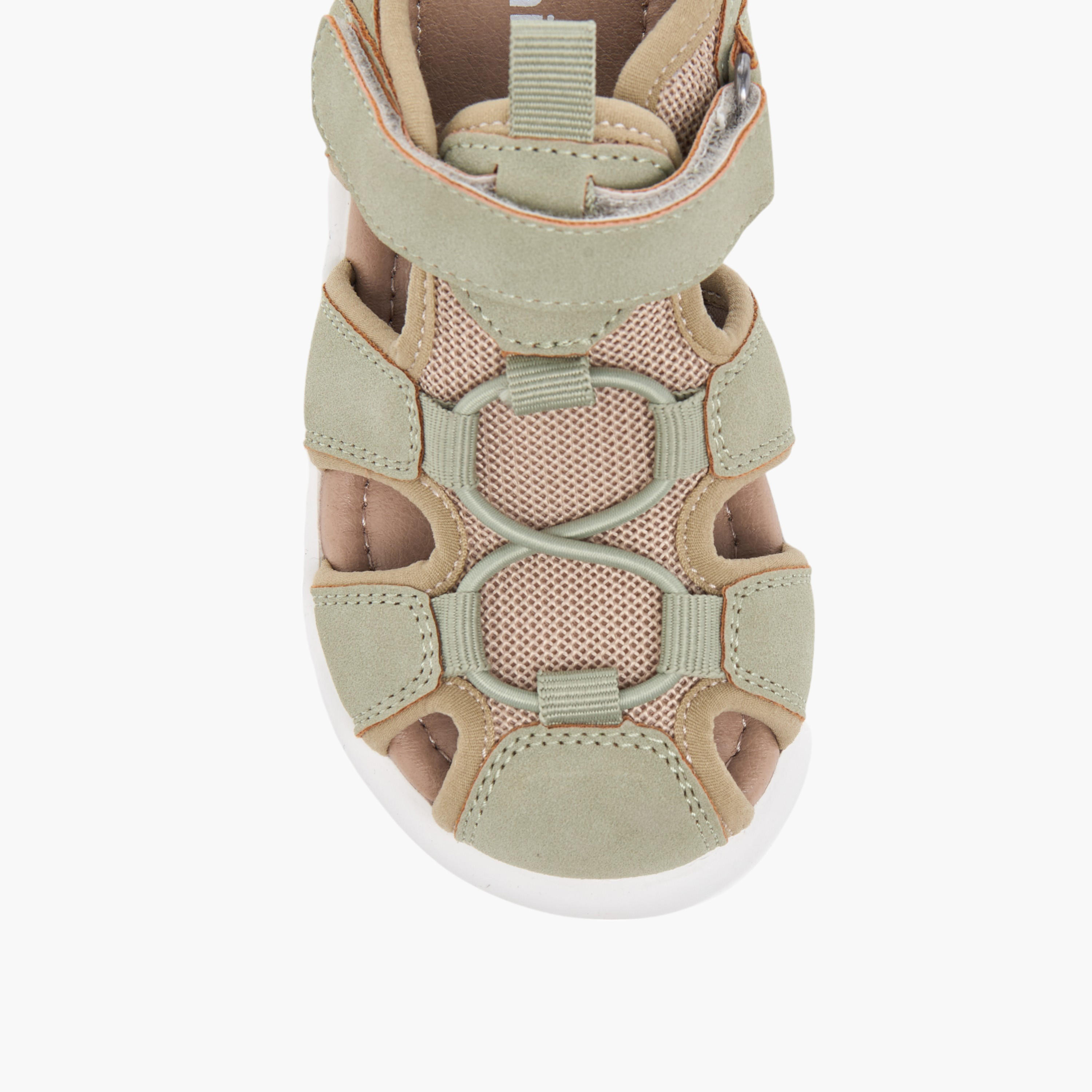 Juniors Textured Fisherman Sandals with Hook and Loop Closure-boys-shoes-sandals-image-3