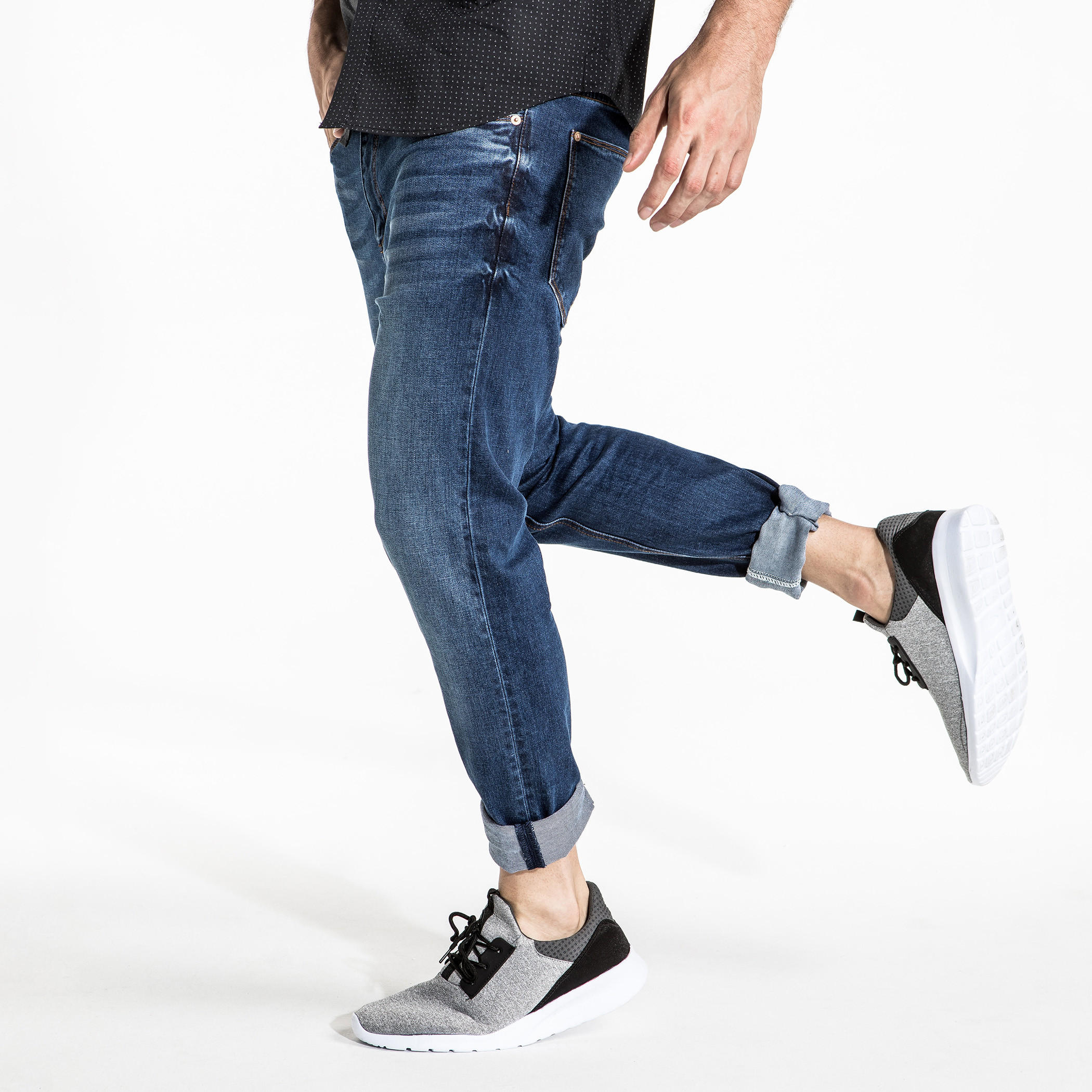 بِنطال جينز طويل بزر إغلاق وجيوب-men-clothing-bottoms-jeans-image-2