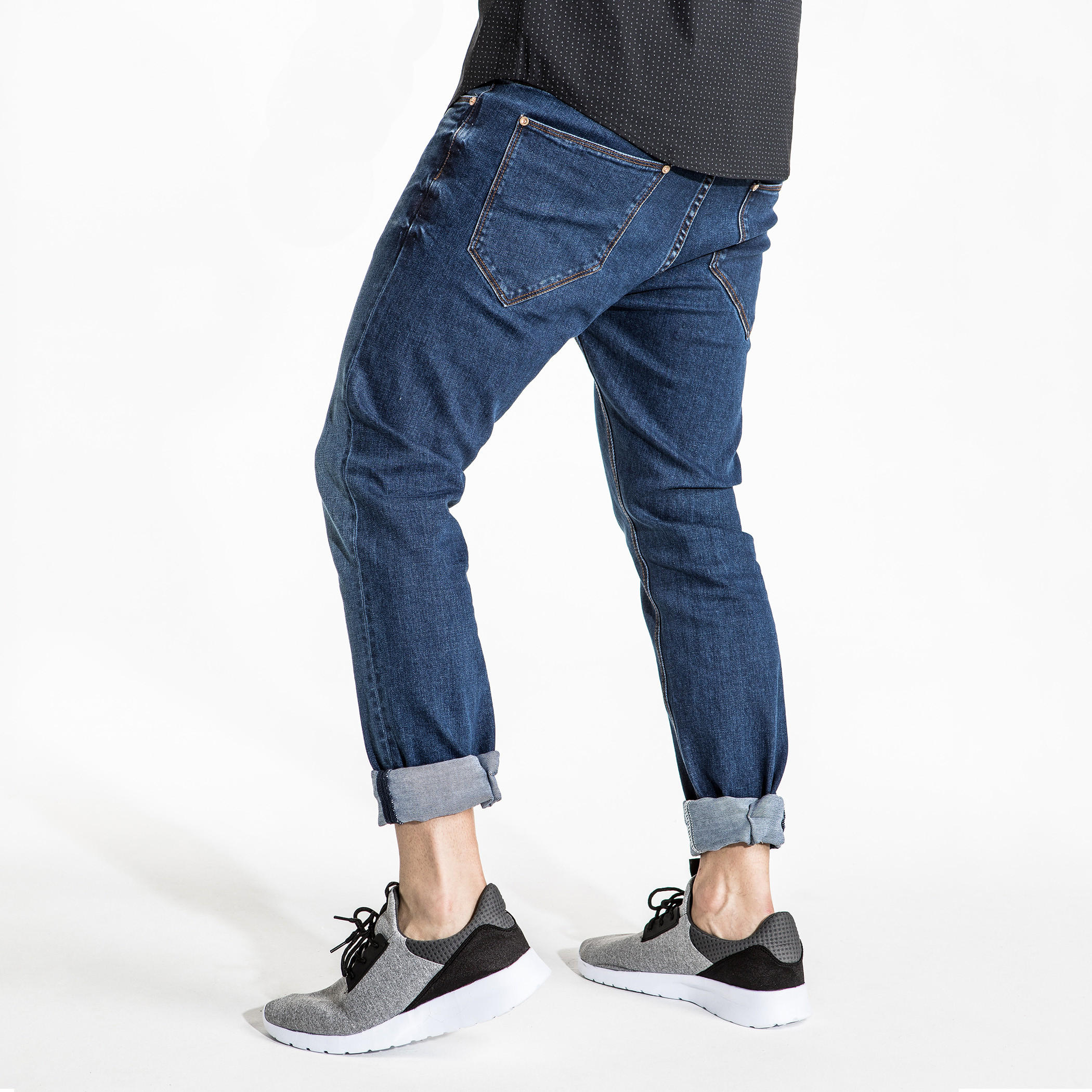 بِنطال جينز طويل بزر إغلاق وجيوب-men-clothing-bottoms-jeans-image-3