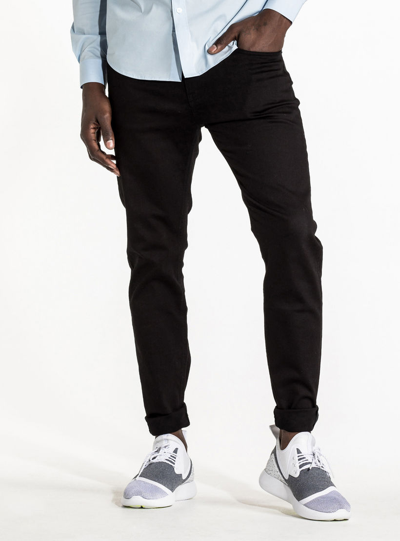 بنطال جينز بخصر متوسط الارتفاع وجيوب وسحّاب إغلاق-men-clothing-bottoms-jeans-image-1