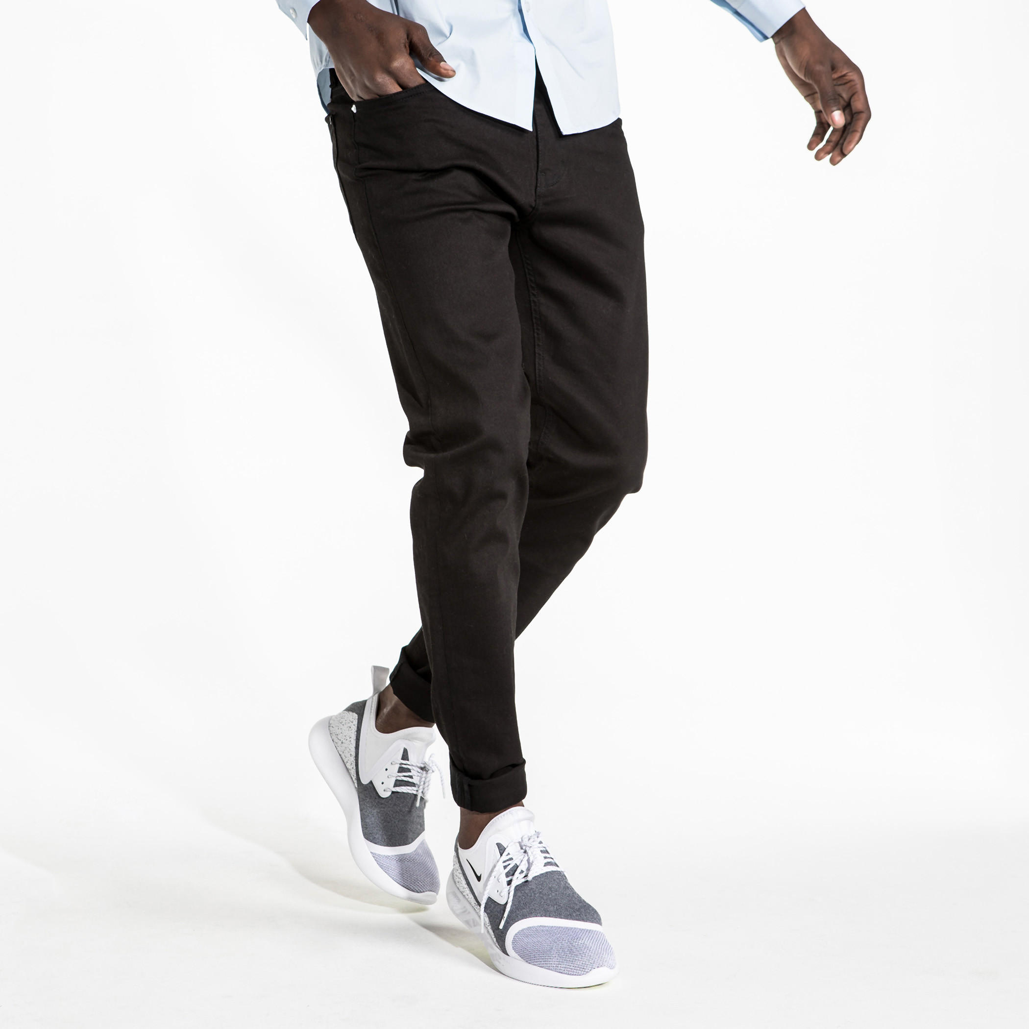 بنطال جينز بخصر متوسط الارتفاع وجيوب وسحّاب إغلاق-men-clothing-bottoms-jeans-image-2