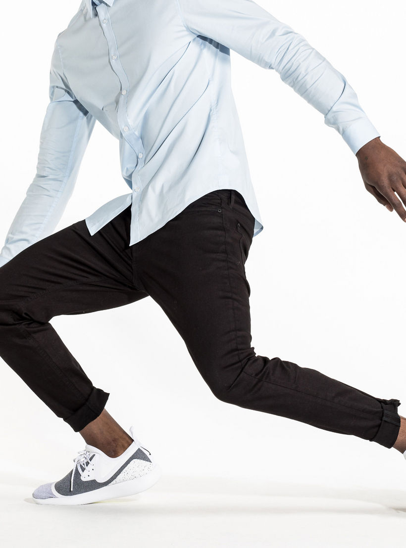 بنطال جينز بخصر متوسط الارتفاع وجيوب وسحّاب إغلاق-men-clothing-bottoms-jeans-image-4