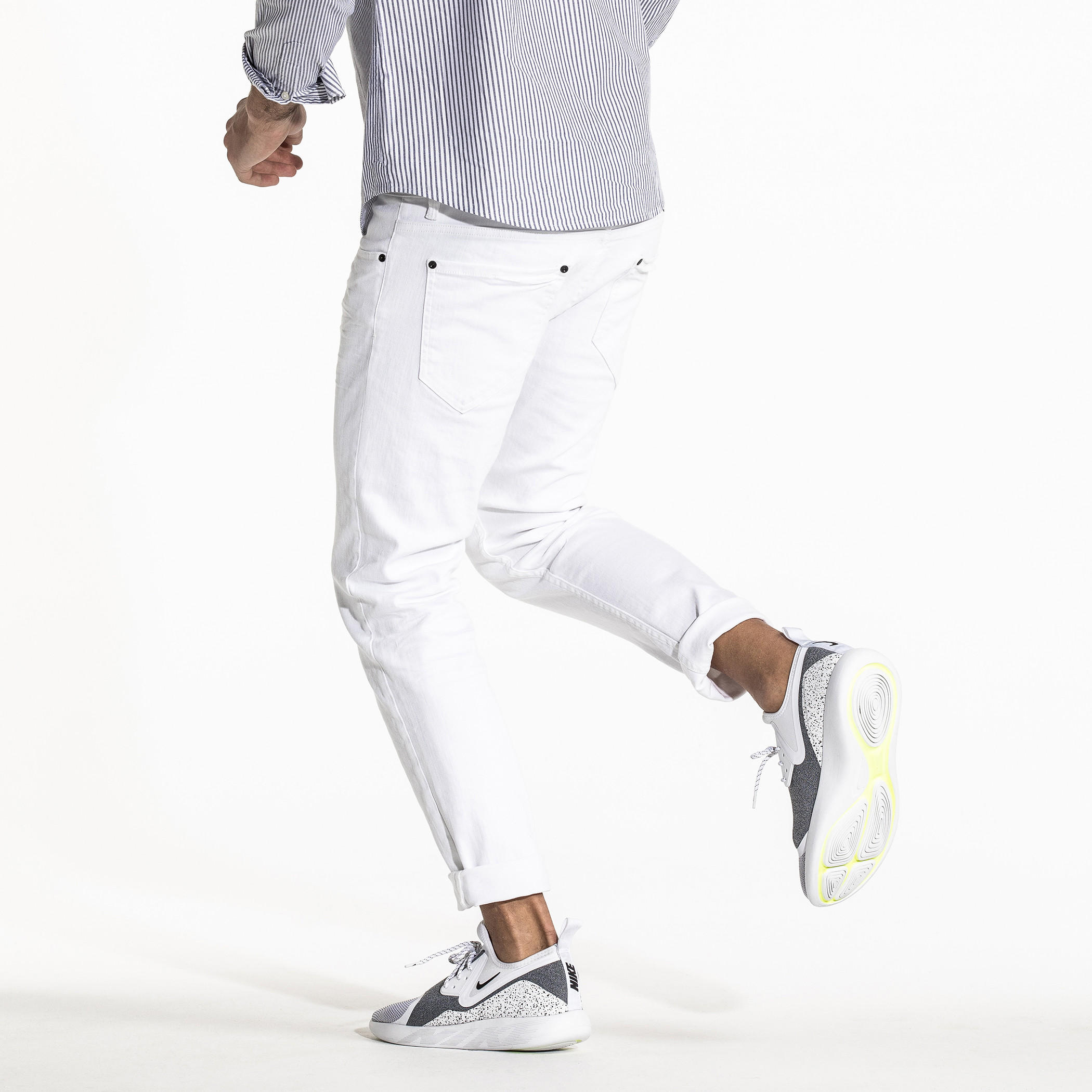 بنطال جينز طويل بزر إغلاق وجيوب-men-clothing-bottoms-jeans-image-2