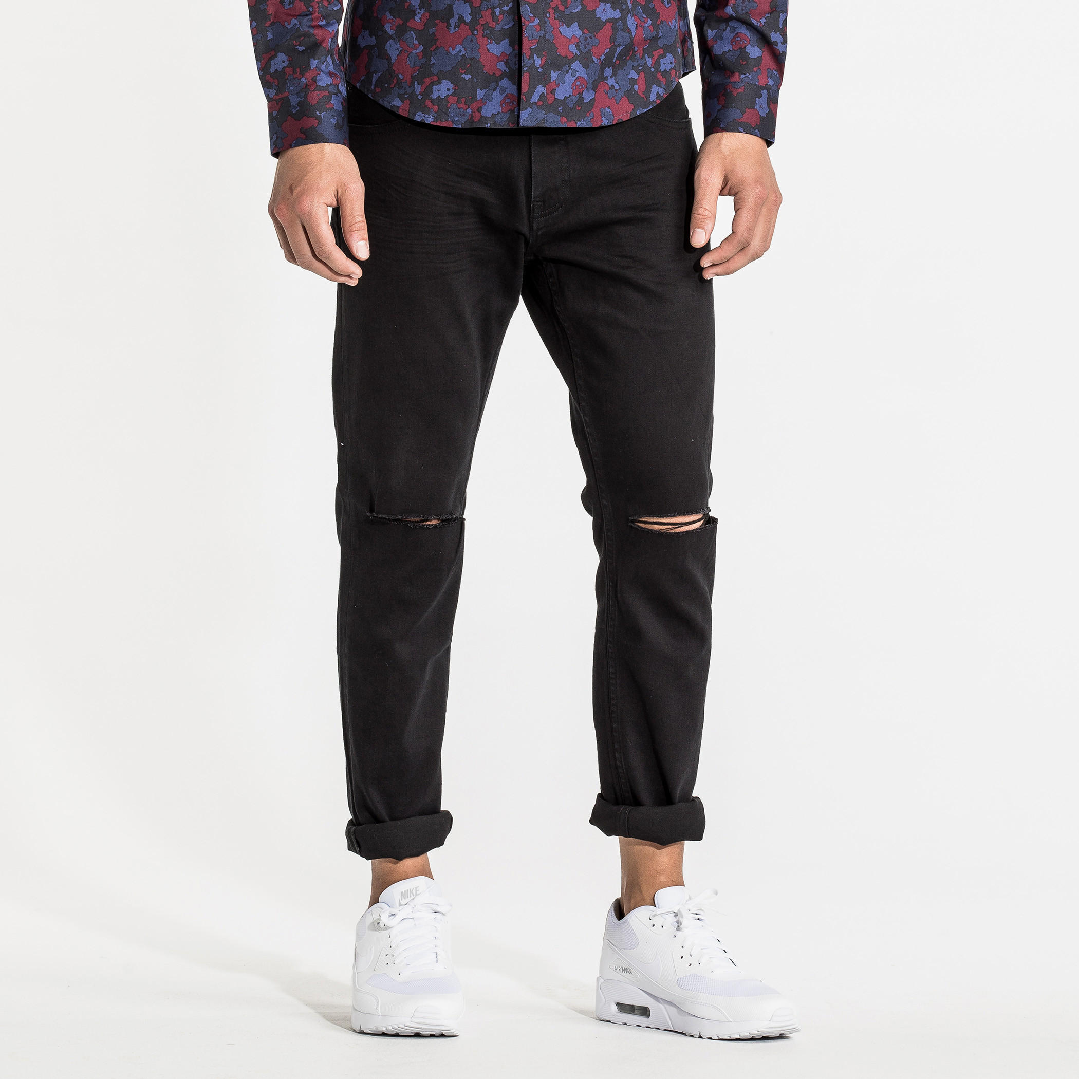 بِنطال جينز طويل بتصميم ممزق وجيوب-men-clothing-bottoms-jeans-image-1