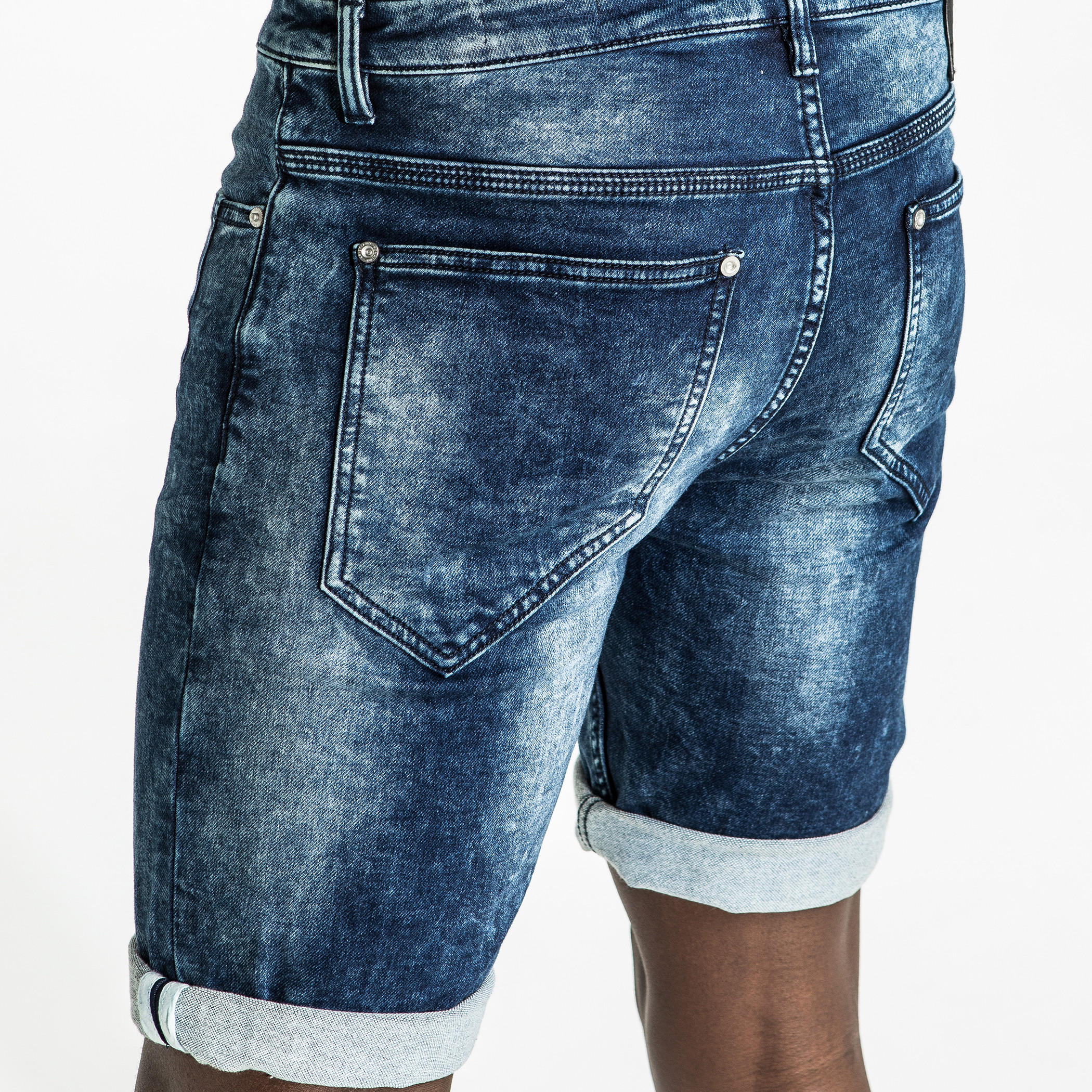 CR7 CRISTIANO RONALDO Mid-Rise Denim Shorts in Slim Fit with Pocket Detail-men-clothing-bottoms-shorts-image-6