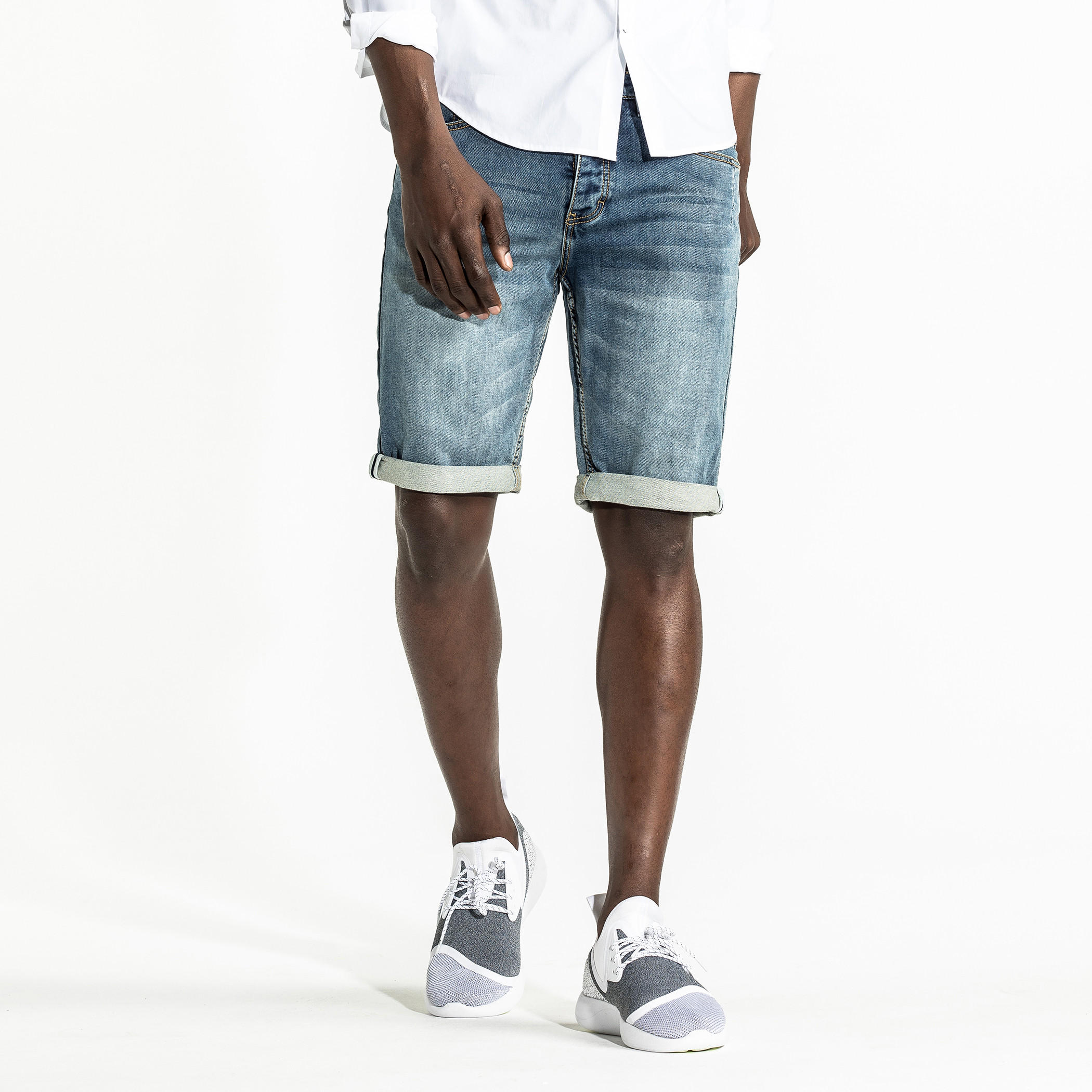 شورت من الدينم بزر إغلاق وجيوب-men-clothing-bottoms-shorts-image-1