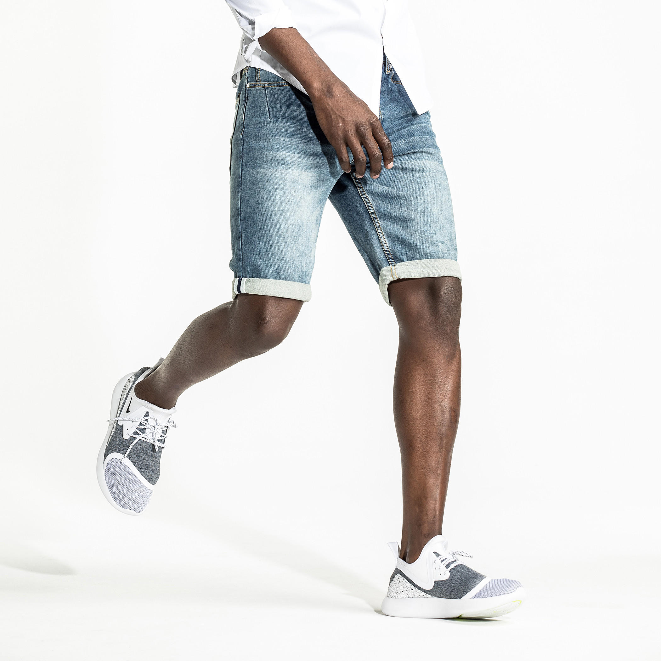 شورت من الدينم بزر إغلاق وجيوب-men-clothing-bottoms-shorts-image-2