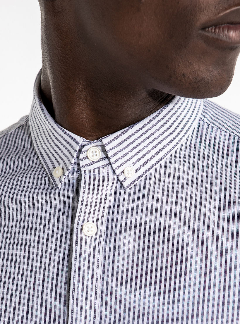 قميص مقلّم بأكمام طويلة وأزرار-men-clothing-shirts-image-6