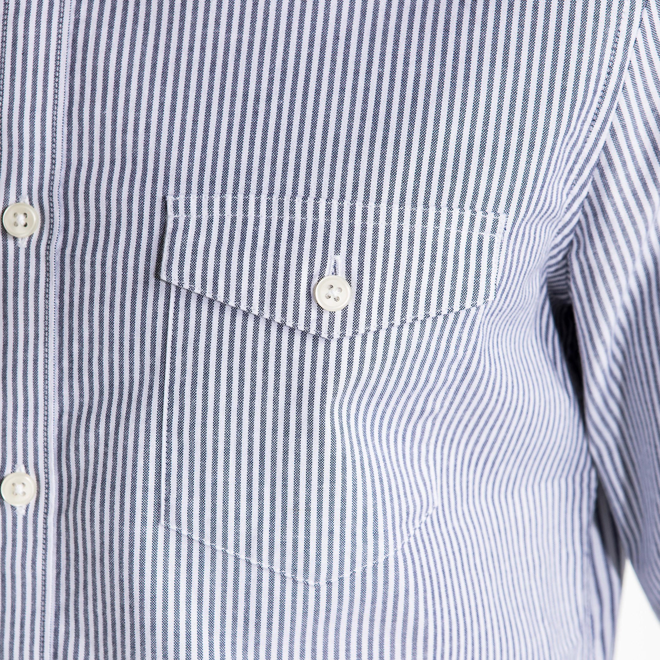 قميص مقلّم بأكمام طويلة وأزرار-men-clothing-shirts-image-7