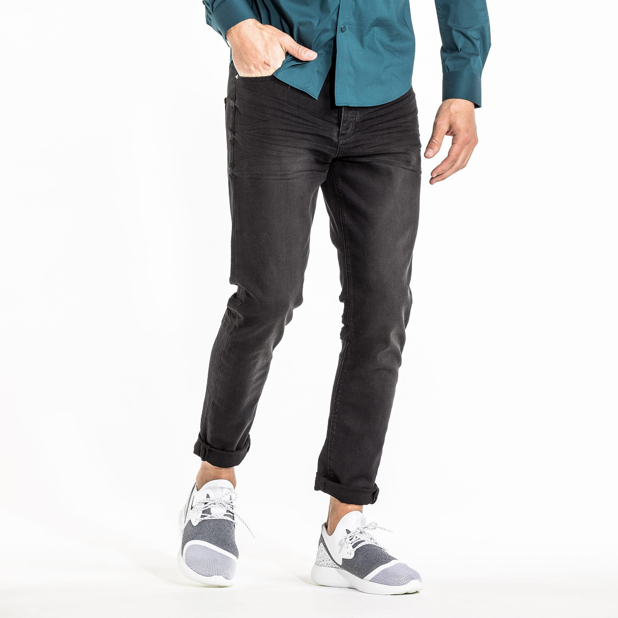 بنطال جينز طويل بتفاصيل جيب-men-clothing-bottoms-jeans-image-1
